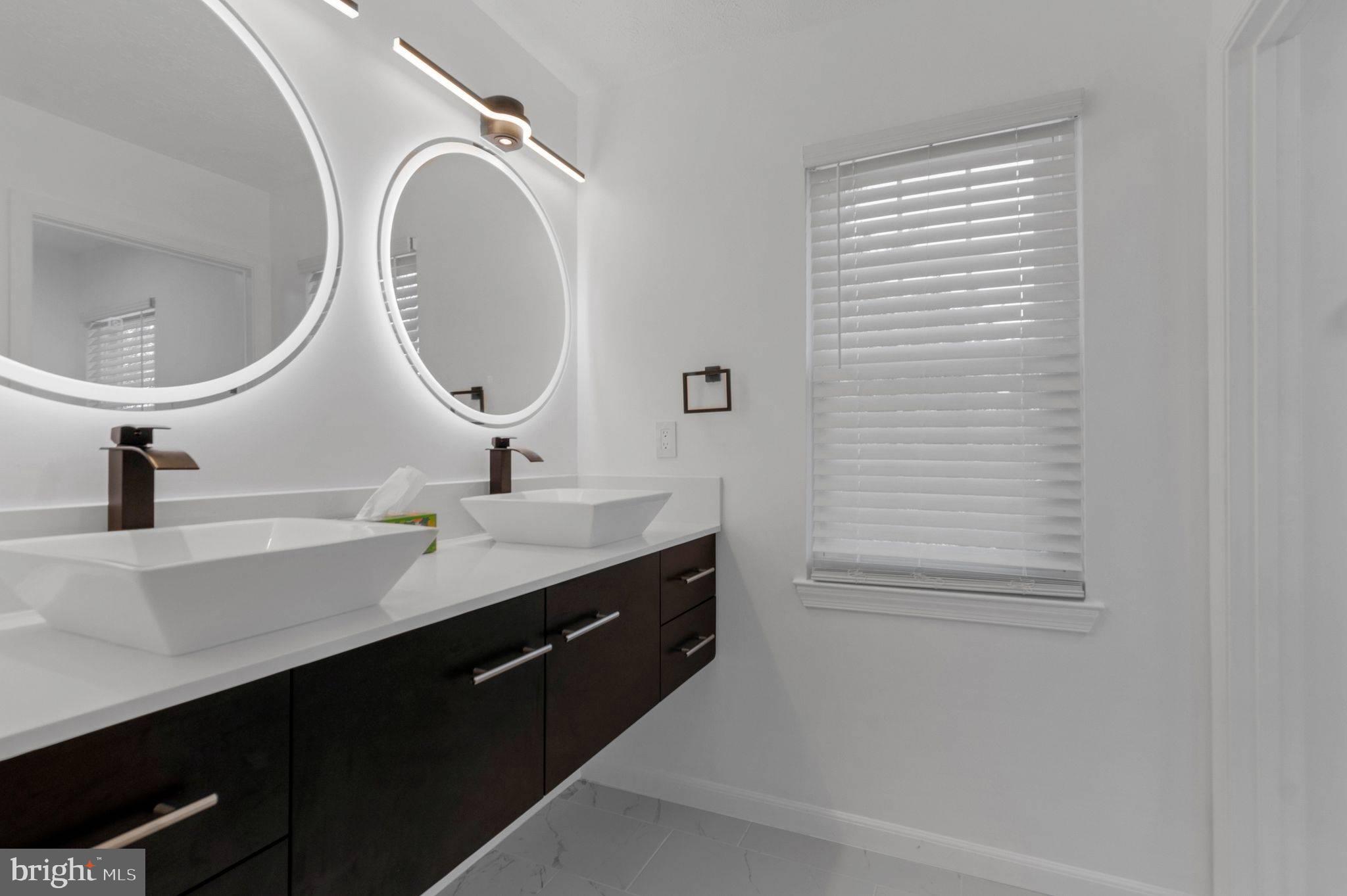 VILLAGE OF RIVER HILL - Residential