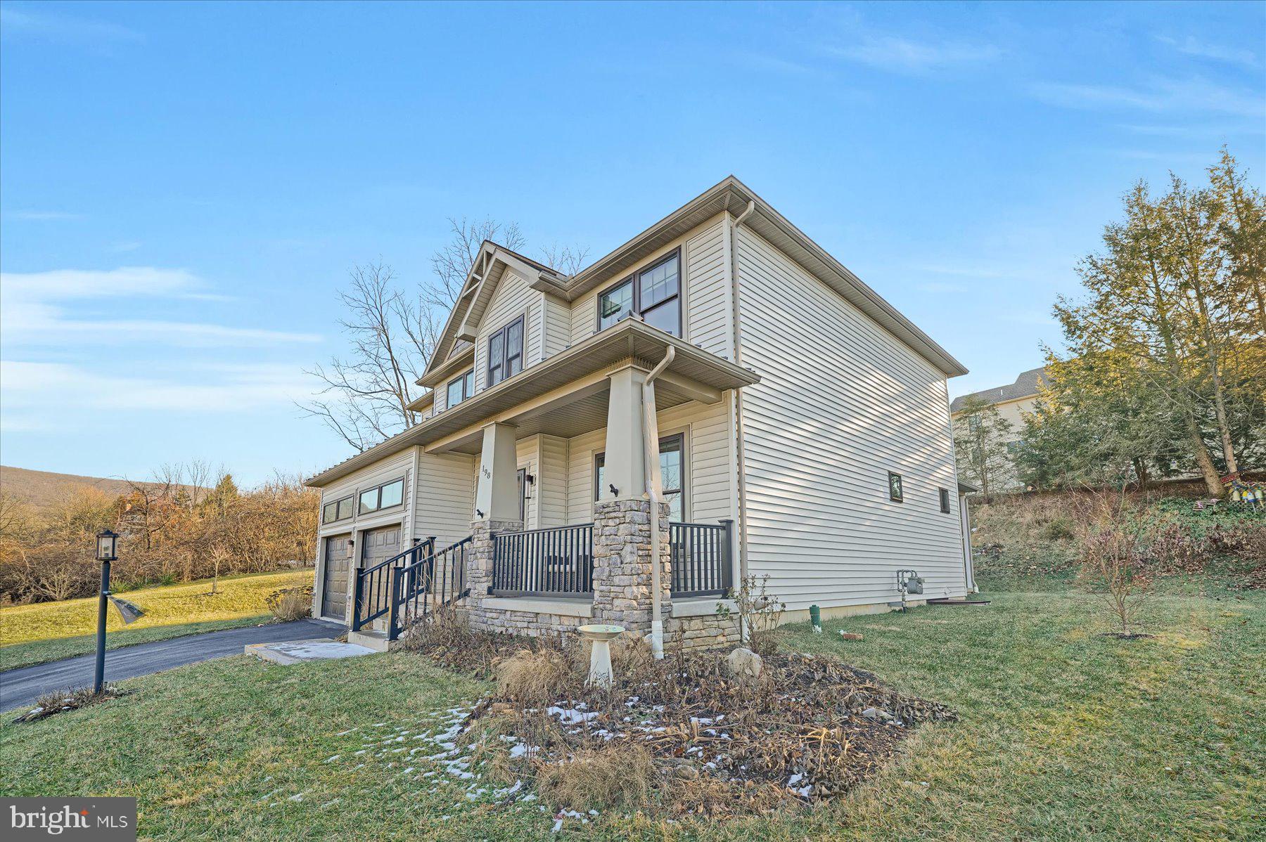 CLOVER HIGHLANDS - Residential