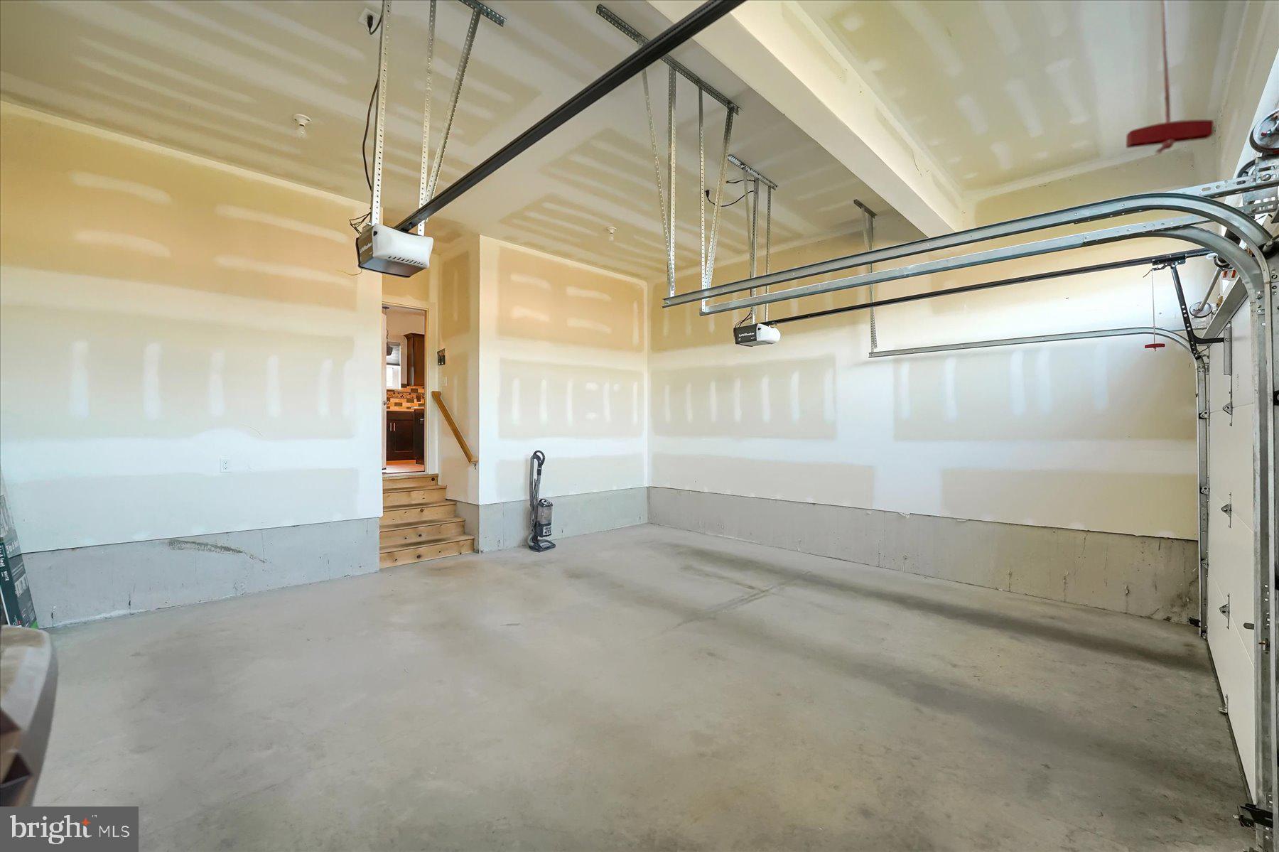 CLOVER HIGHLANDS - Residential