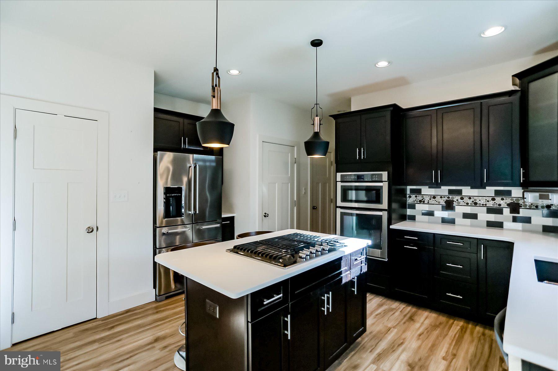 CLOVER HIGHLANDS - Residential