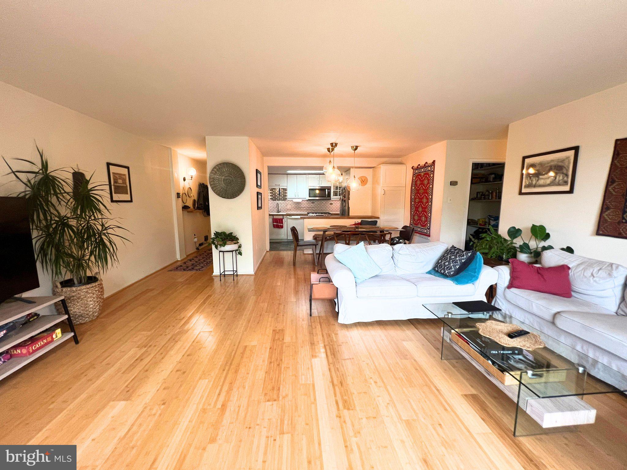 309 FLORENCE AVENUE 206-N