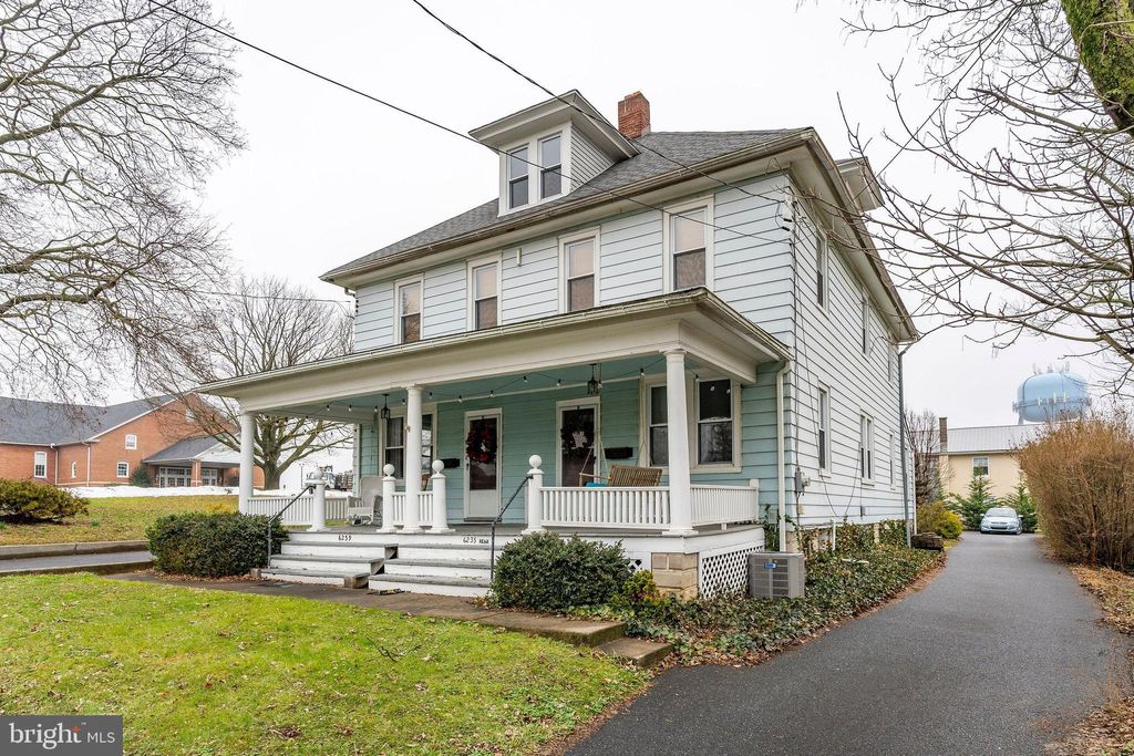 Photo of 62396235 Main Street, East Petersburg, PA 17520 (MLS # PALA2046326)
