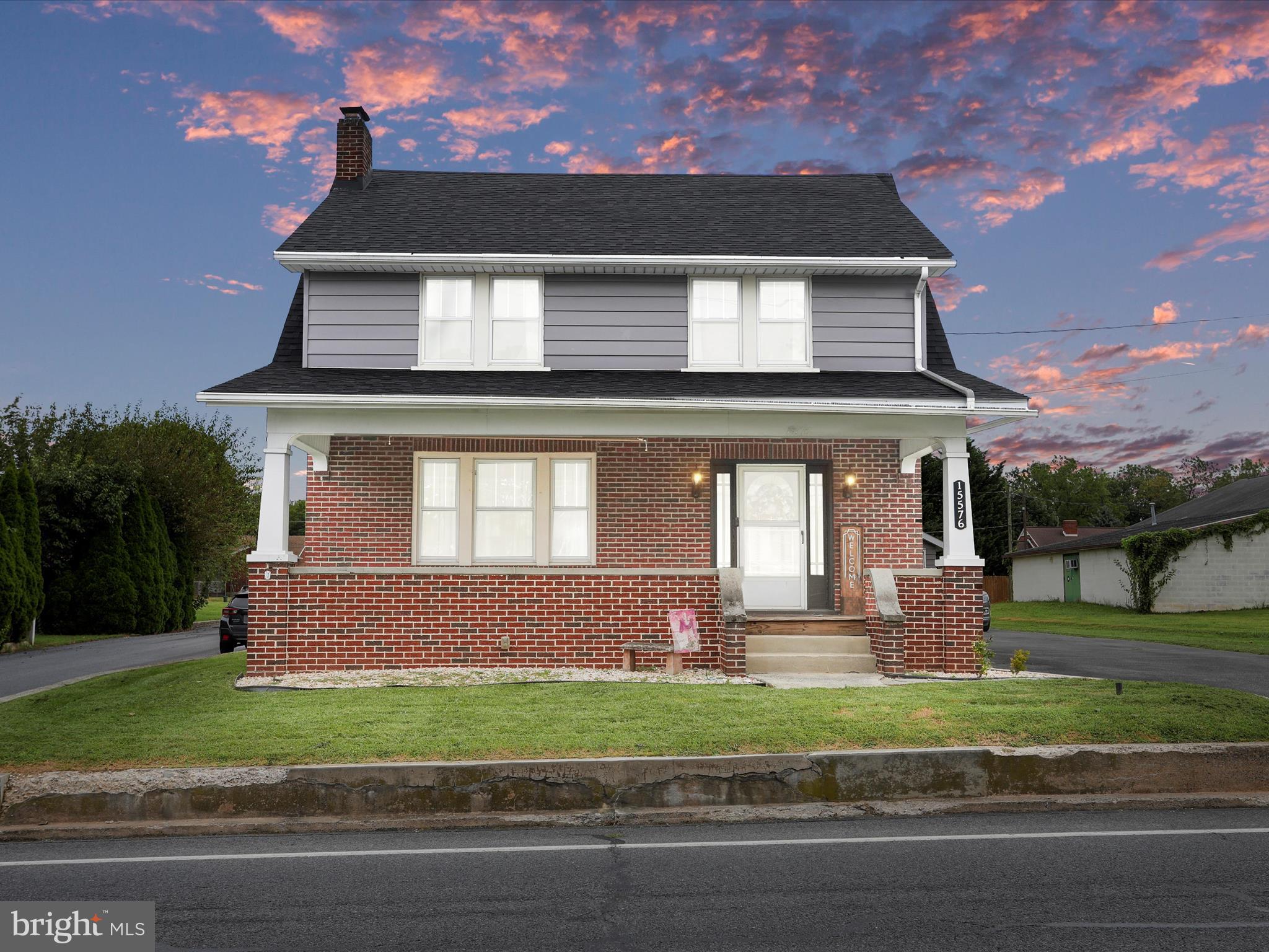 15576 PENNSYLVANIA AVENUE N
