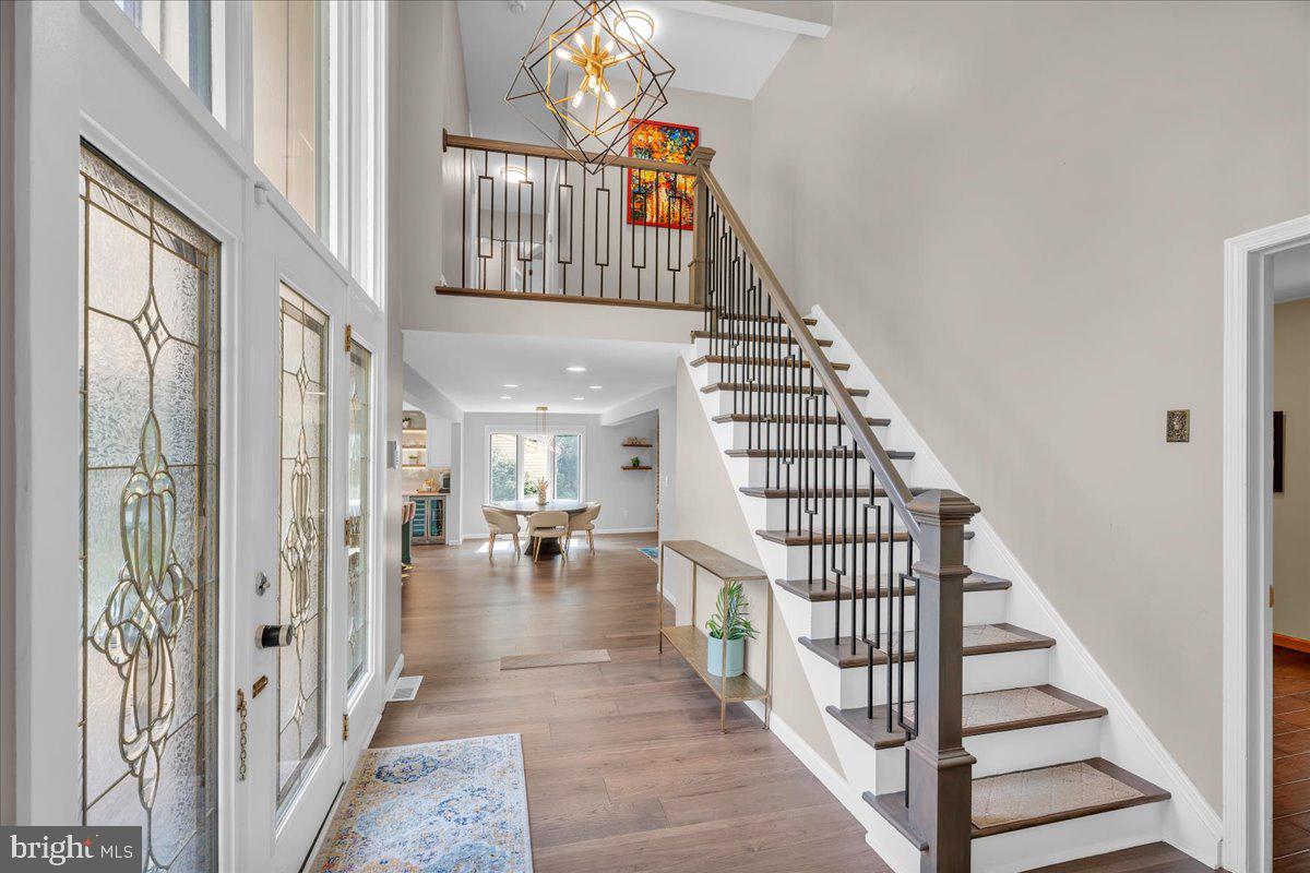 25 TEAK COURT