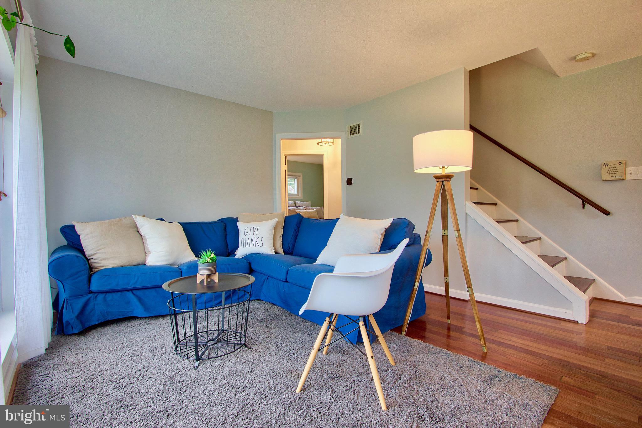 BUCKNELL MANOR - Residential