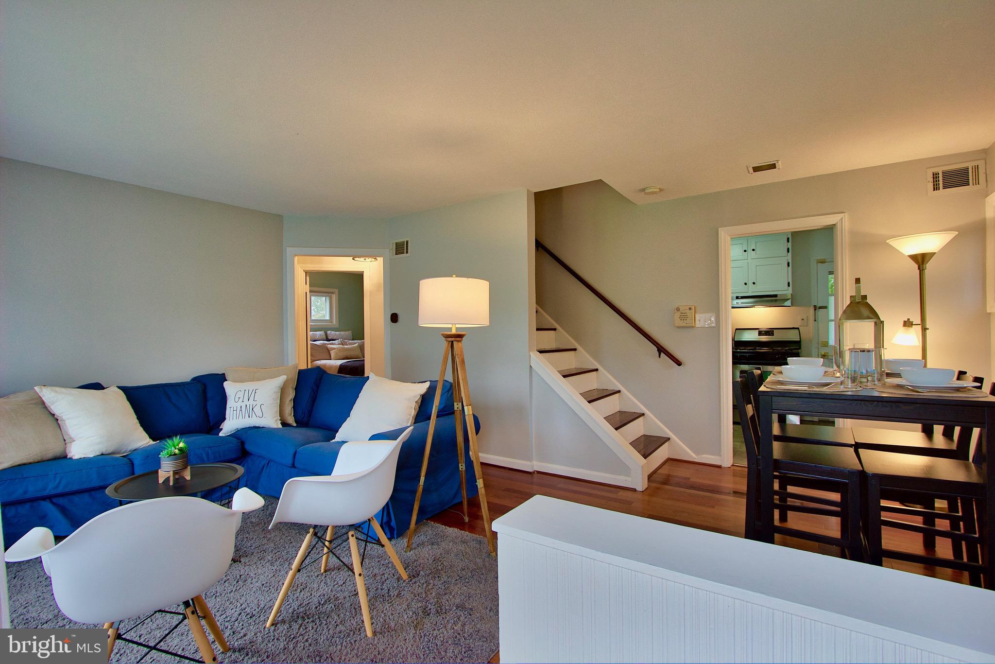 BUCKNELL MANOR - Residential