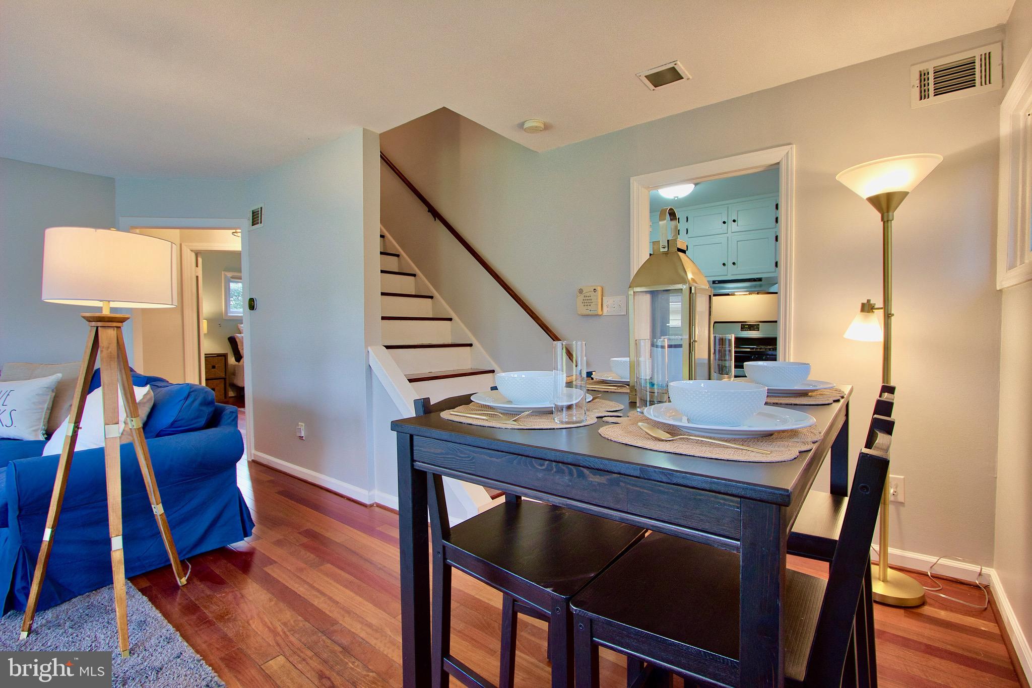 BUCKNELL MANOR - Residential