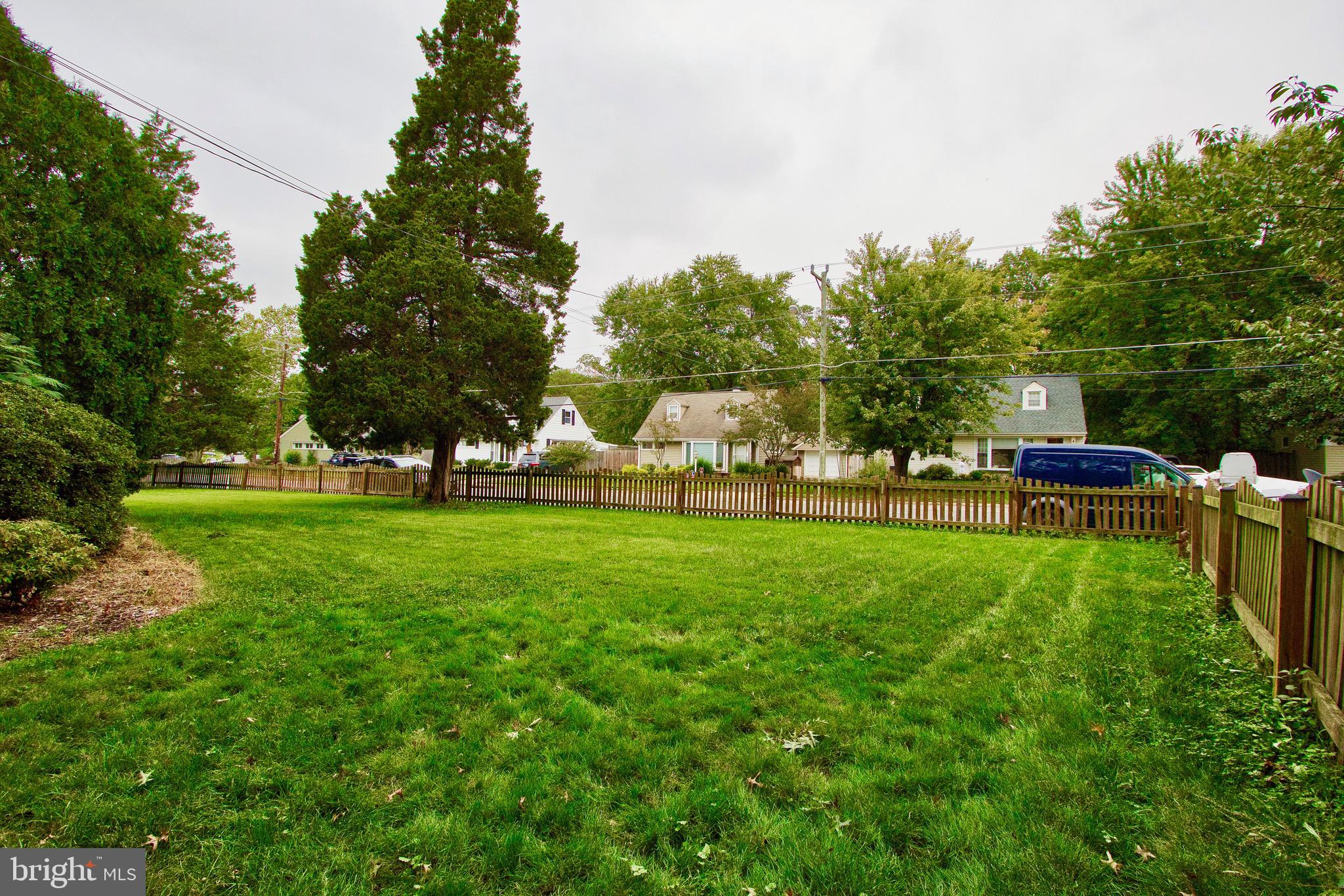 BUCKNELL MANOR - Residential