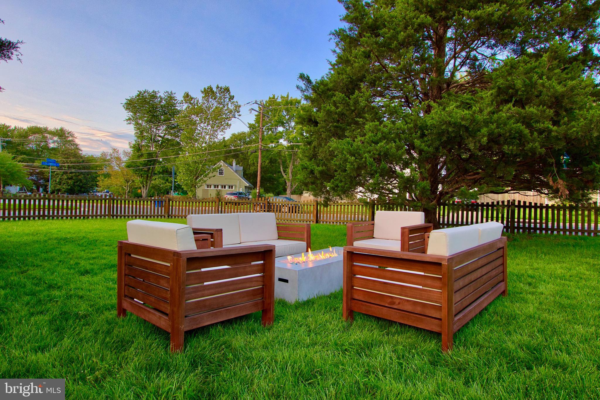 BUCKNELL MANOR - Residential