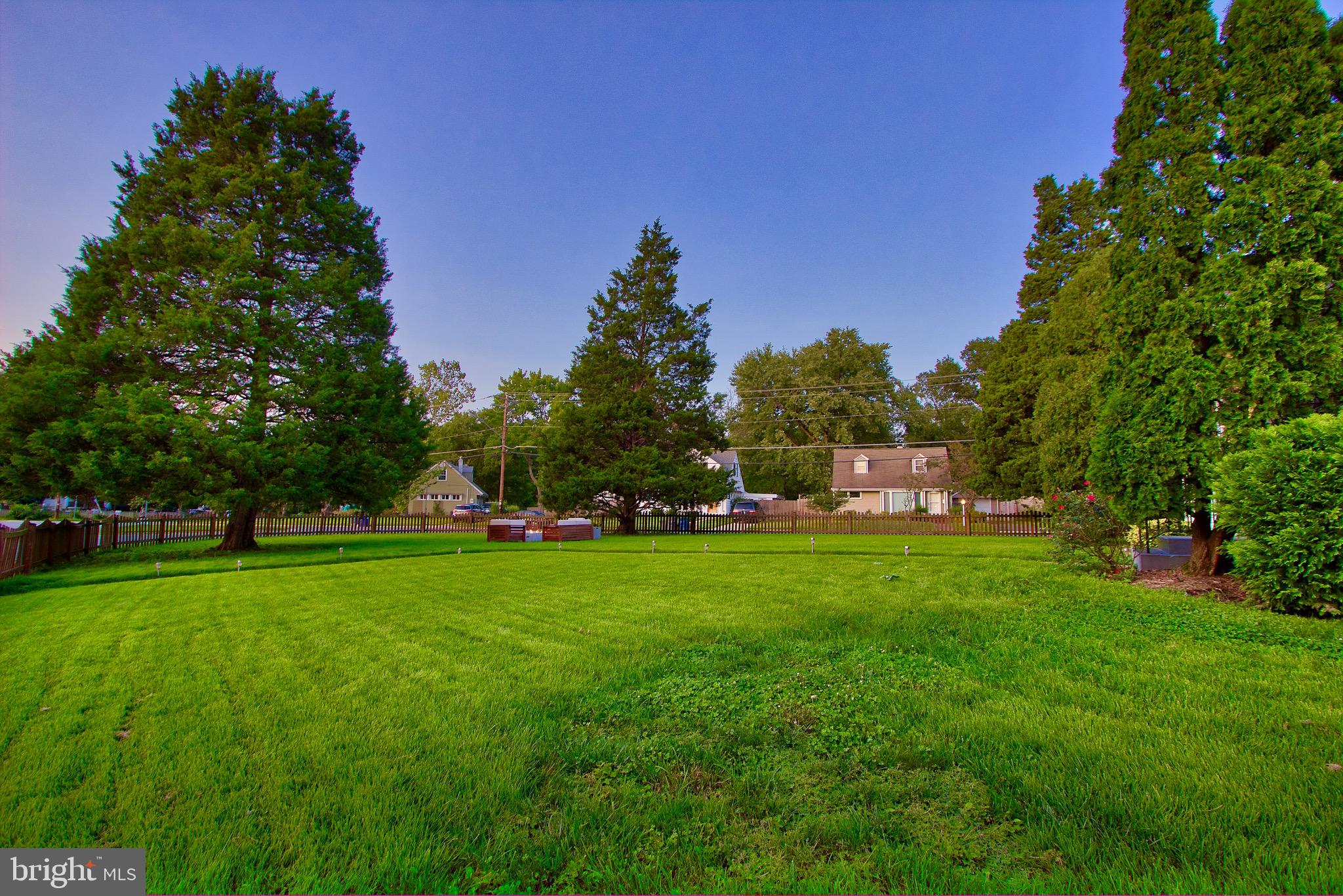 BUCKNELL MANOR - Residential