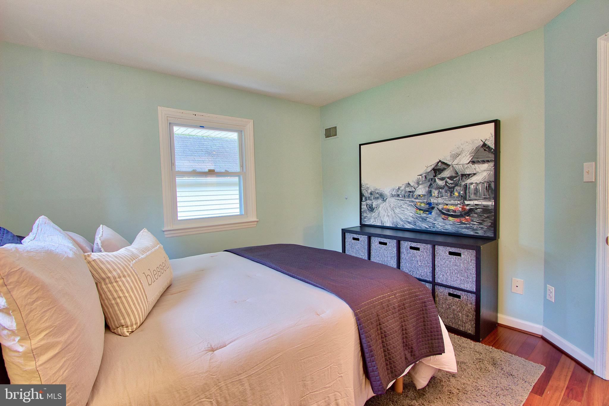 BUCKNELL MANOR - Residential