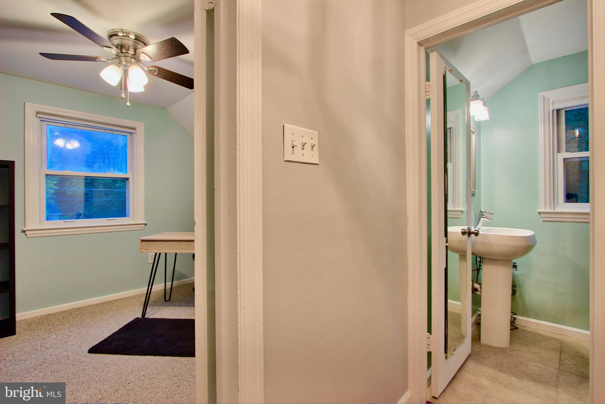 BUCKNELL MANOR - Residential