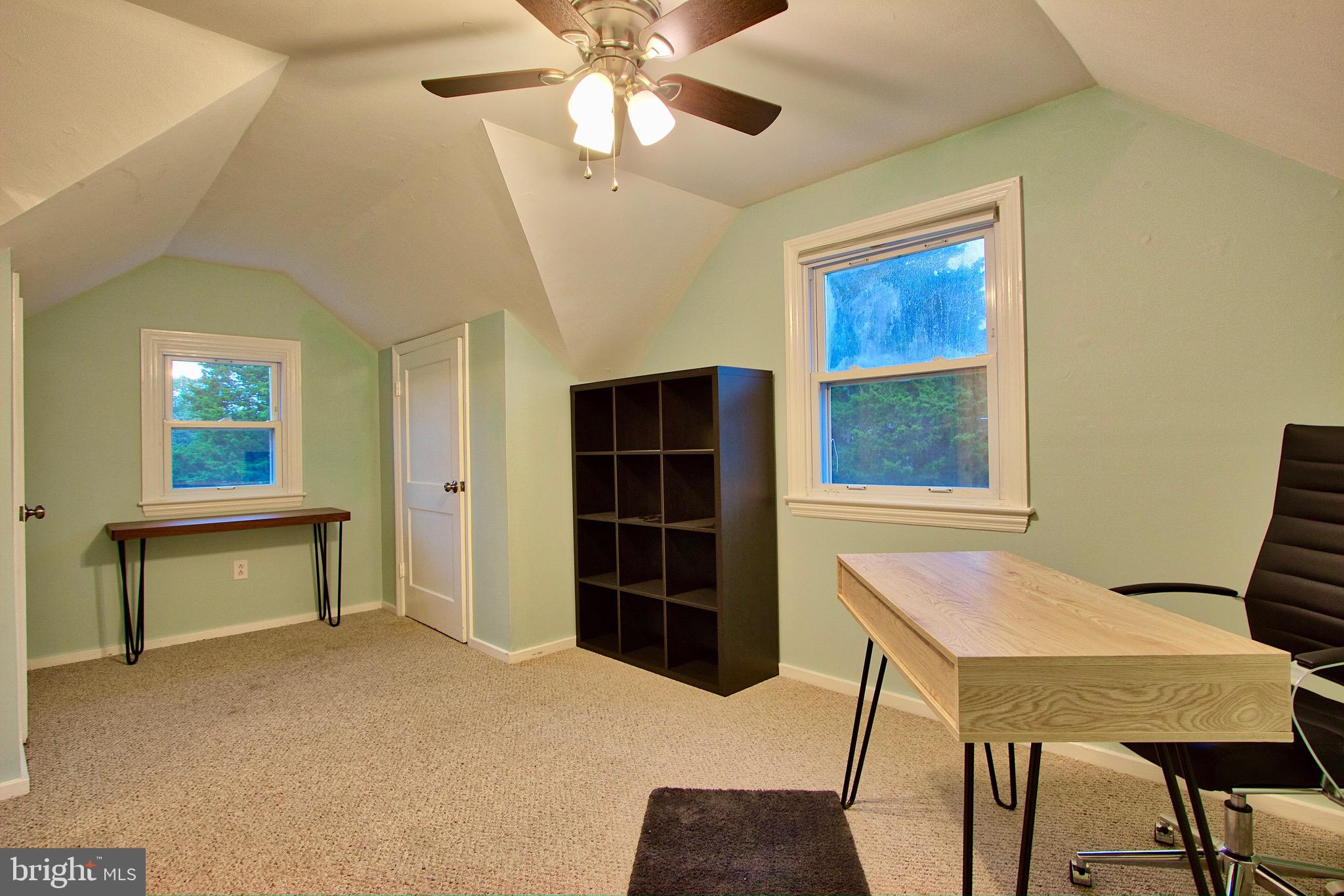 BUCKNELL MANOR - Residential