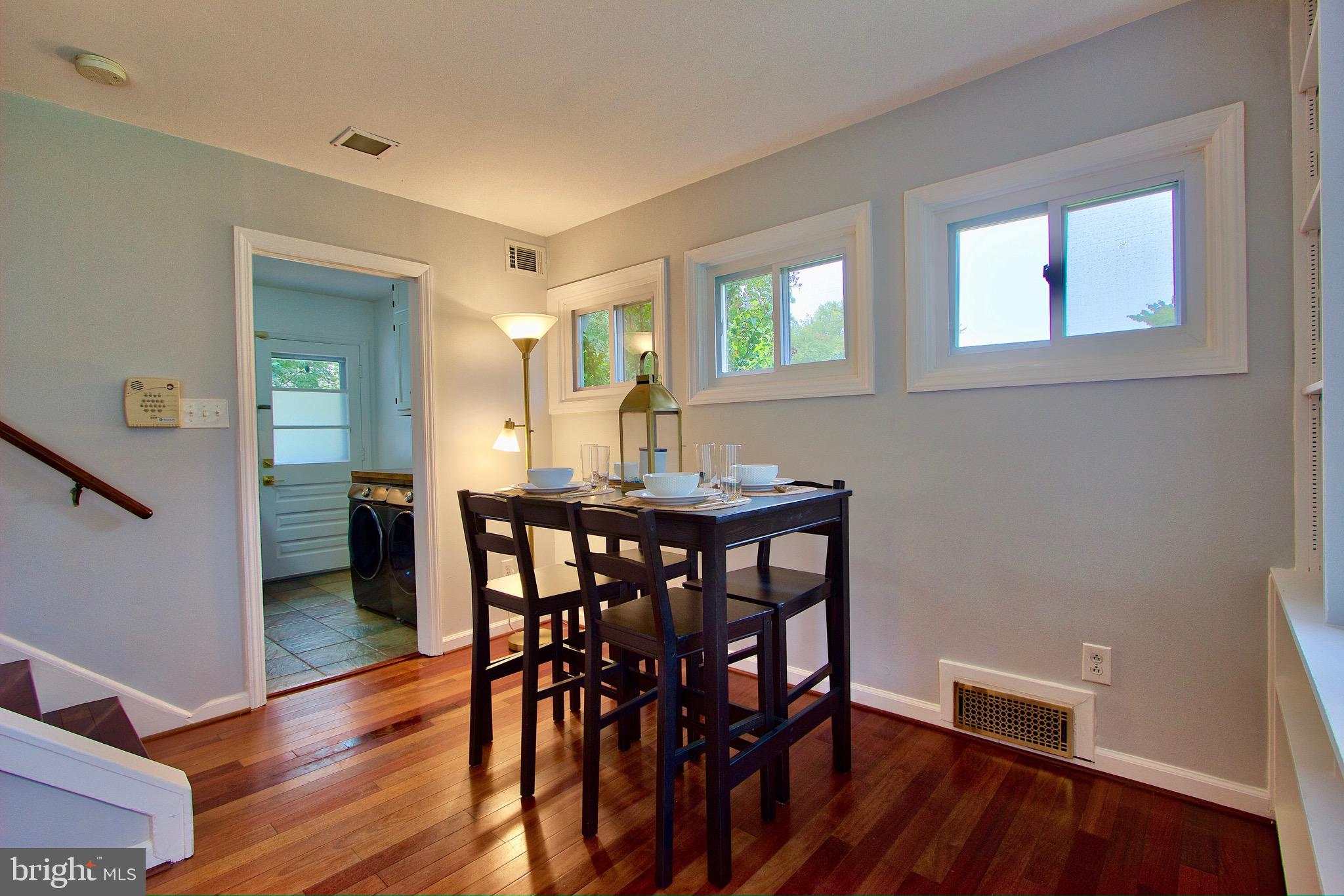 BUCKNELL MANOR - Residential