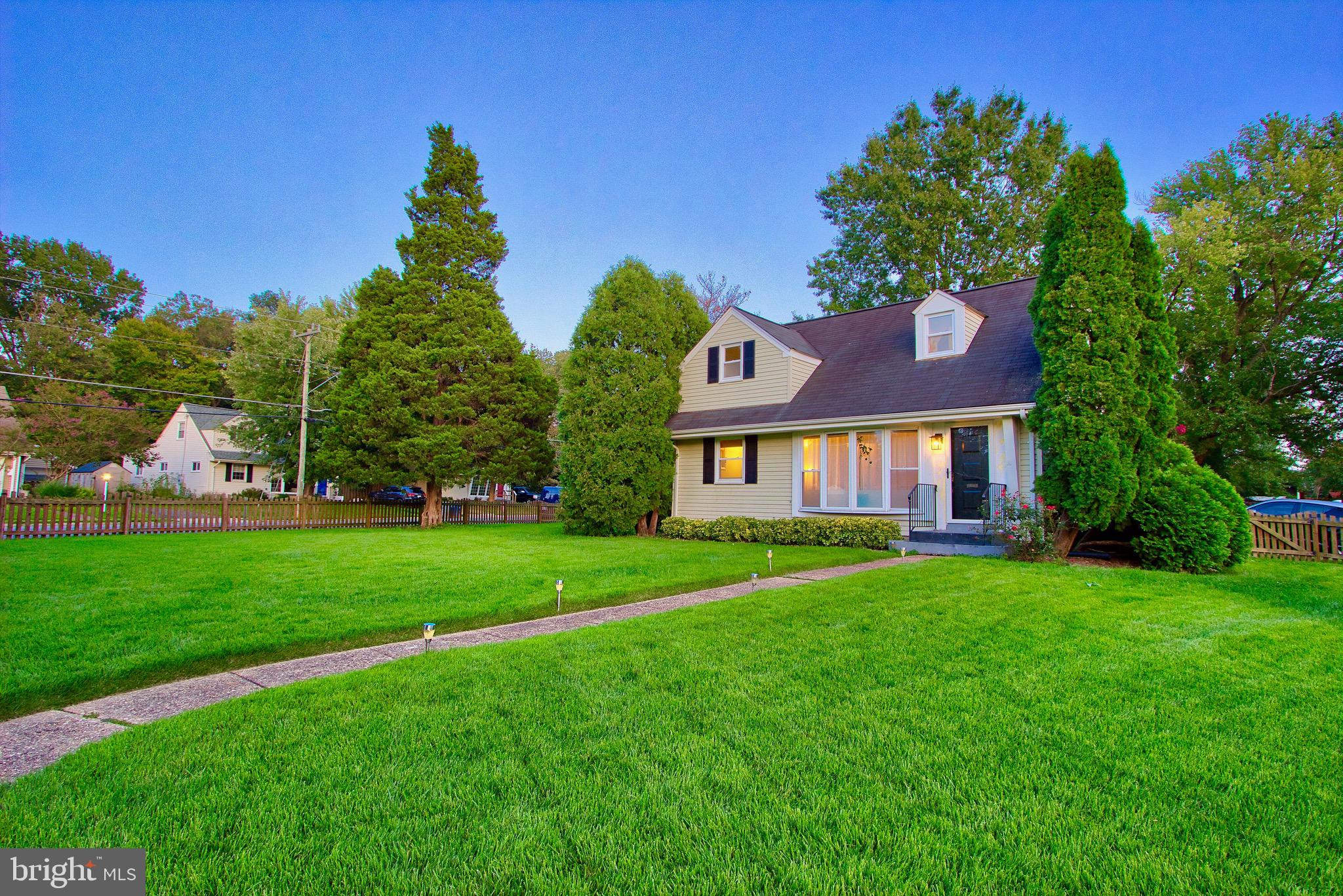 BUCKNELL MANOR - Residential