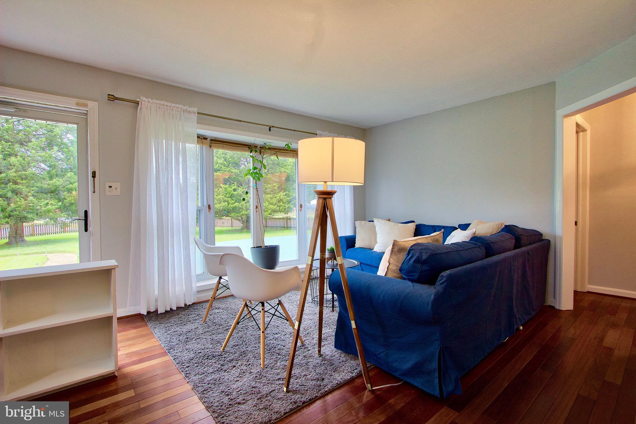 BUCKNELL MANOR - Residential