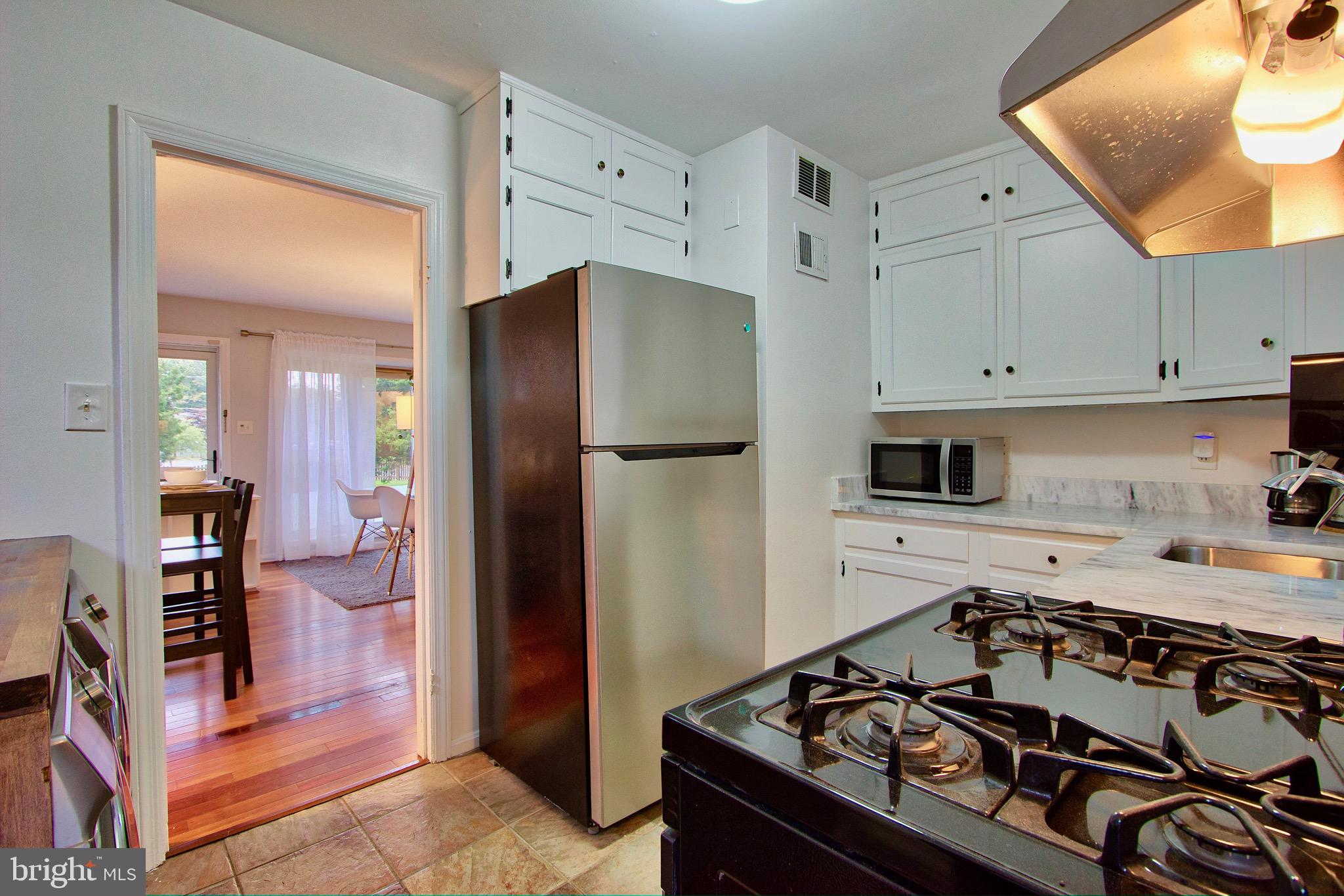 BUCKNELL MANOR - Residential