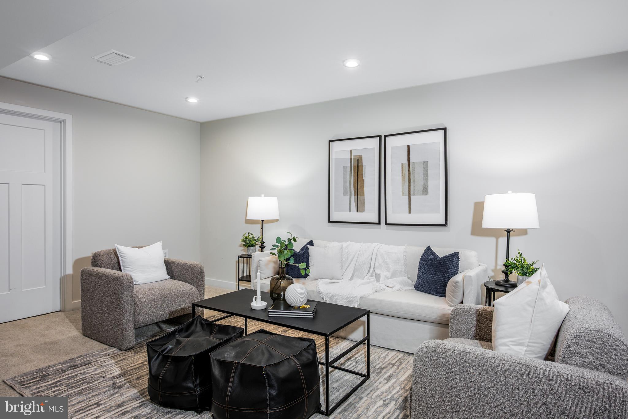 BLOOMFIELDS - Residential