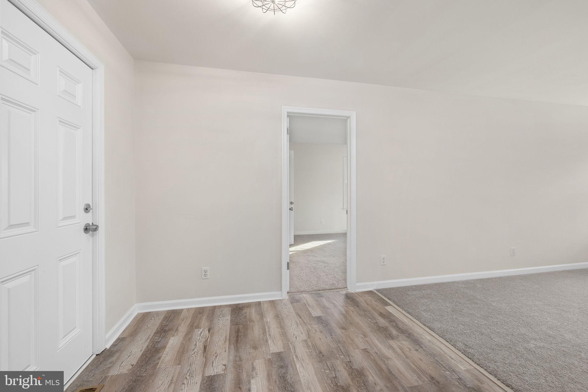 FARMER FAMILY - Residential