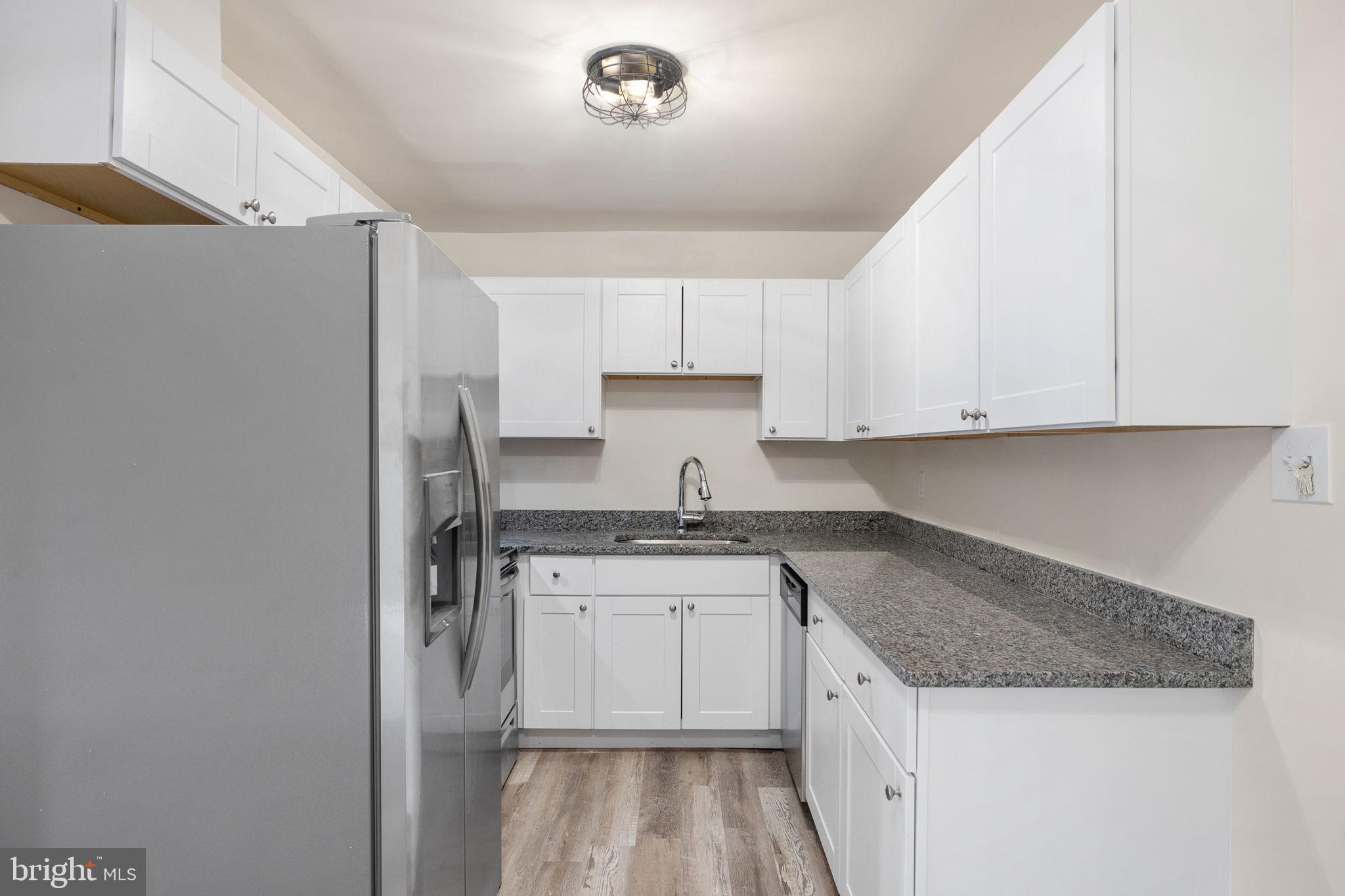 FARMER FAMILY - Residential