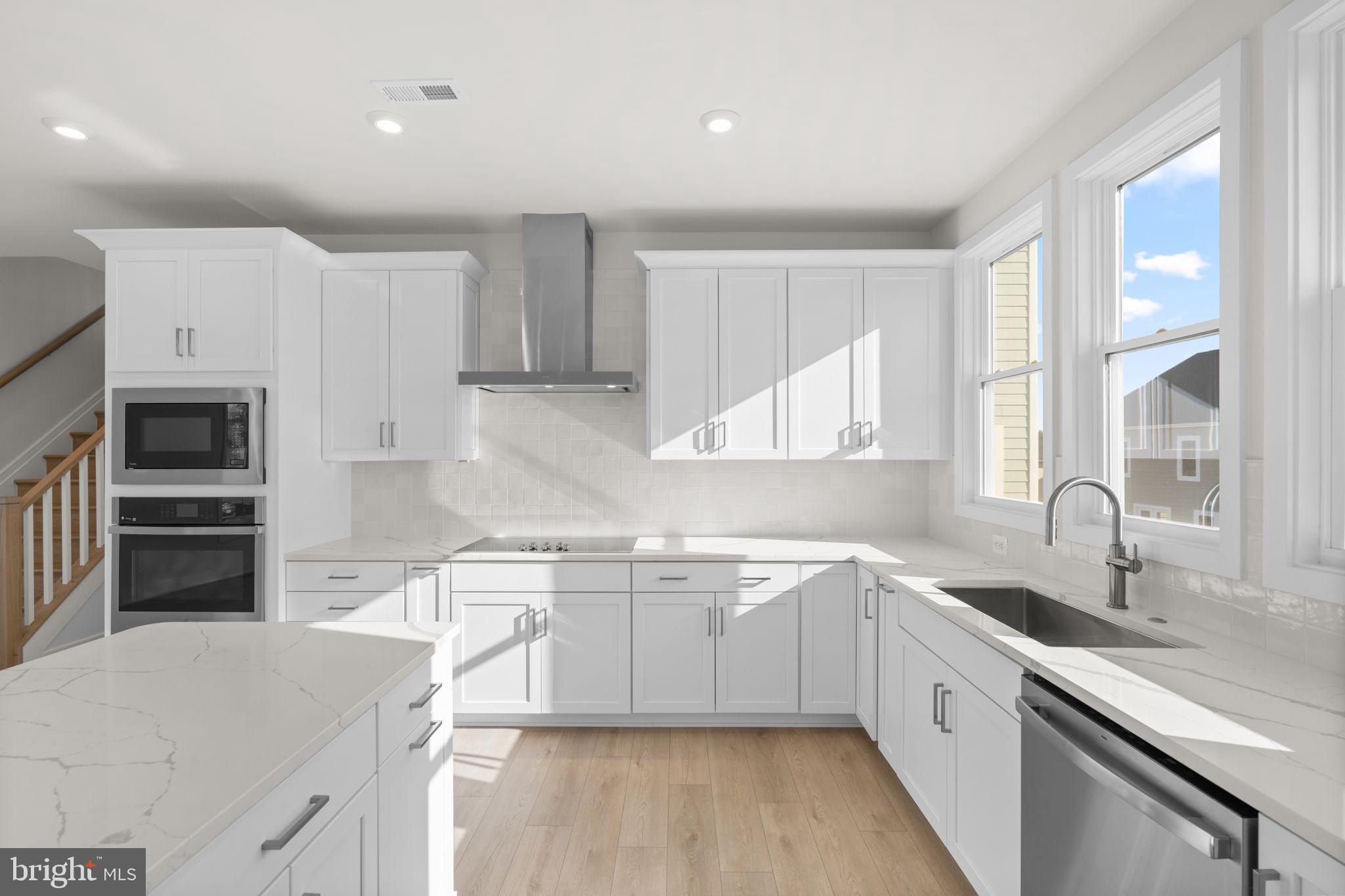 HERITAGE AT MARSHALL - Residential