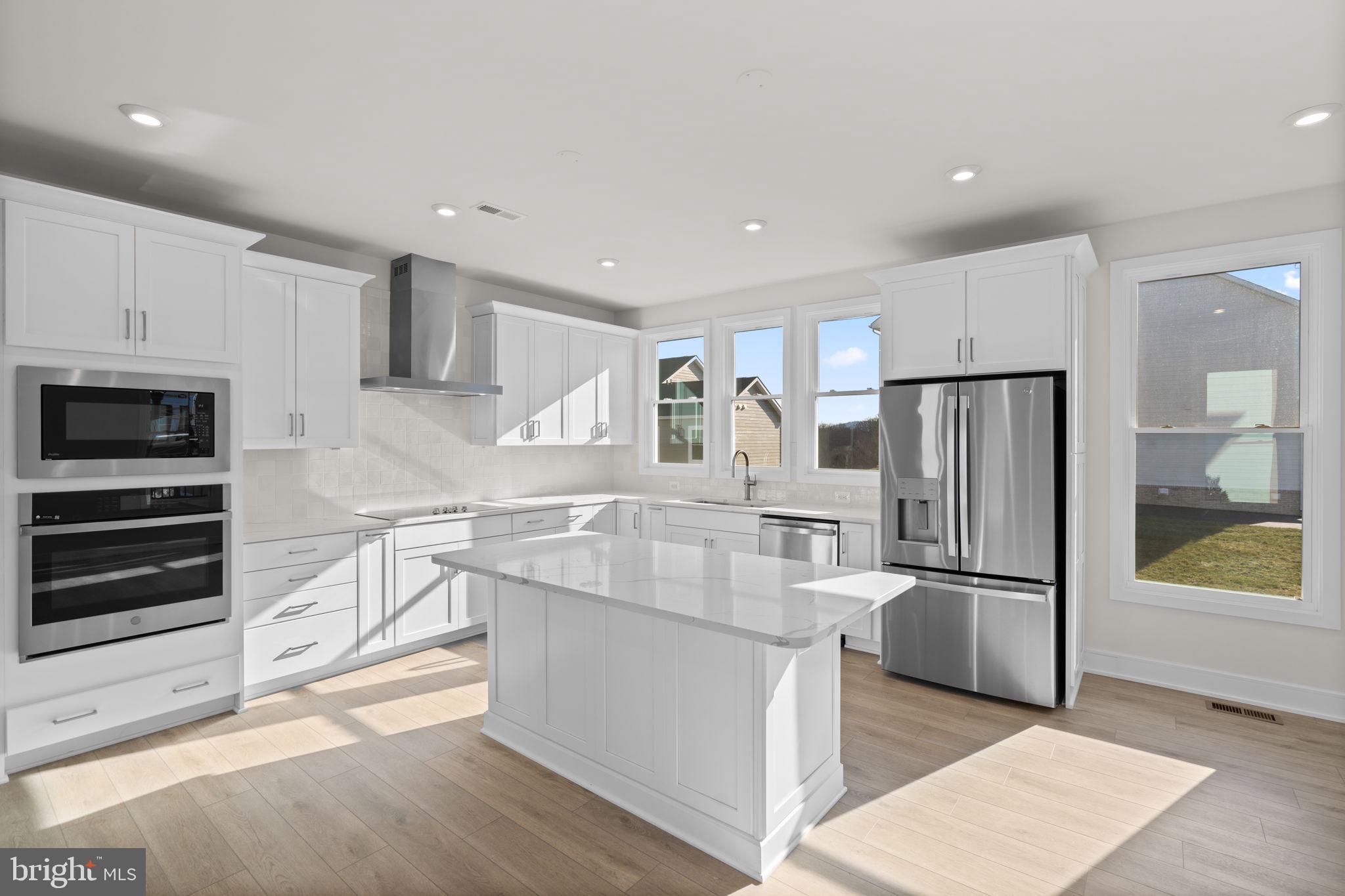 HERITAGE AT MARSHALL - Residential