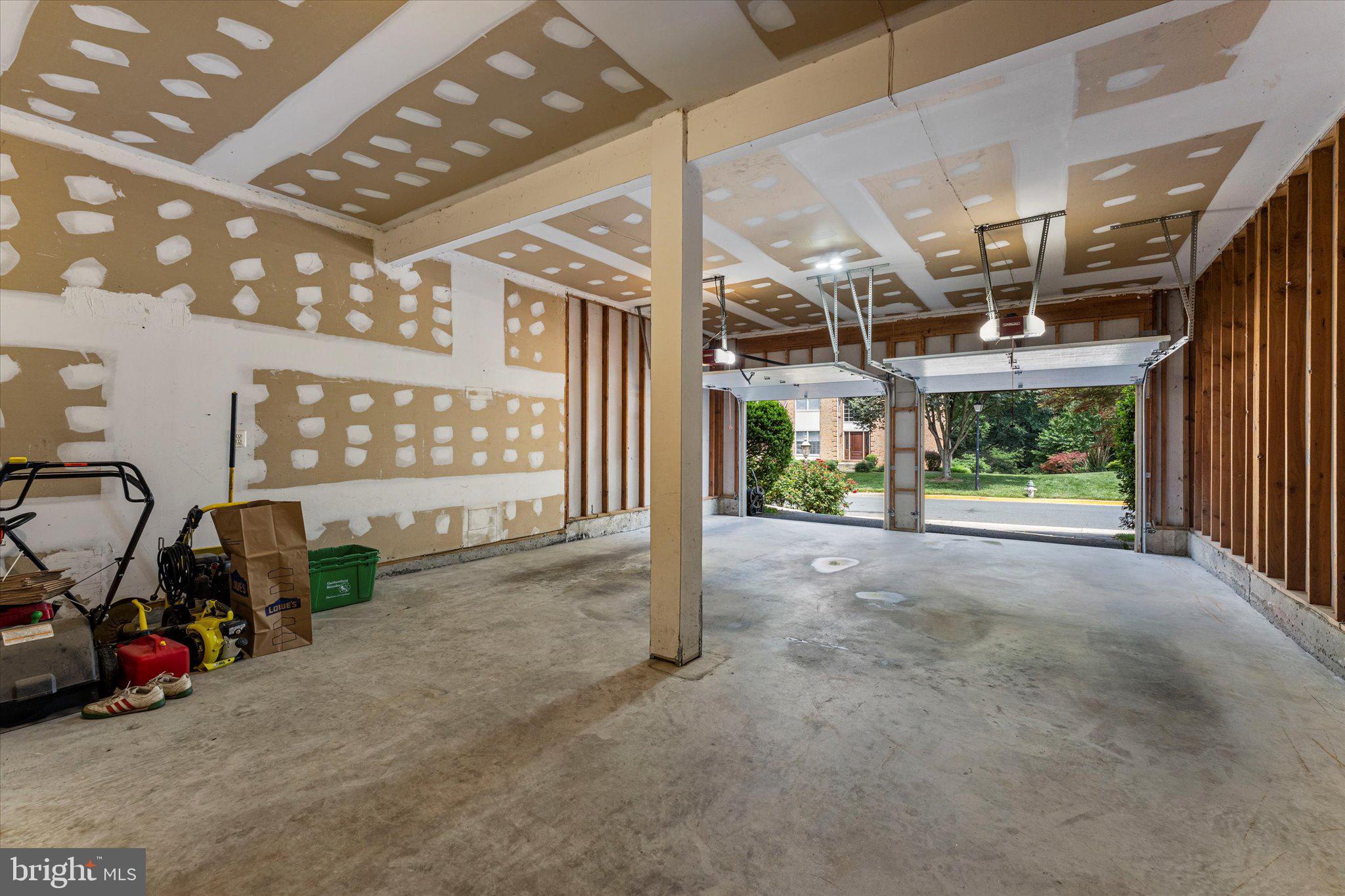 WOODLANDS - Residential