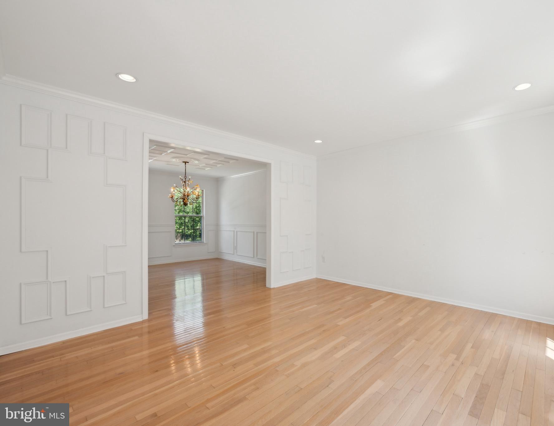 133 EUROPA BOULEVARD