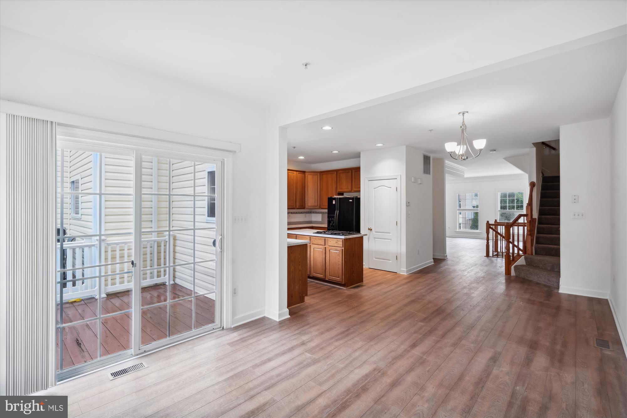 SOUTH RIVER COLONY - Residential Lease