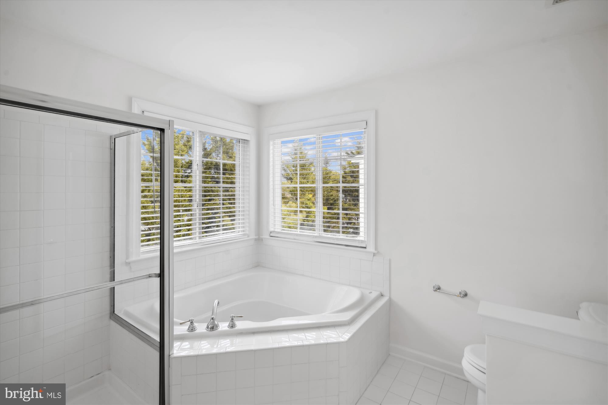 SOUTH RIVER COLONY - Residential Lease