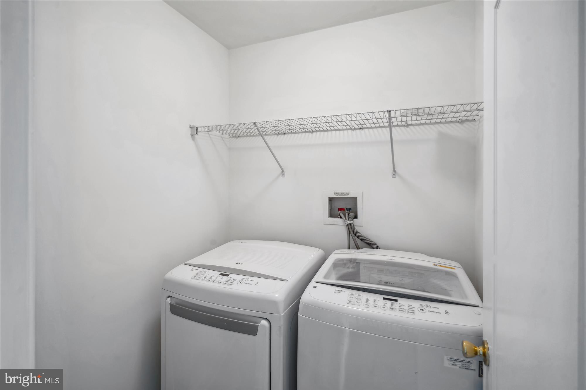 SOUTH RIVER COLONY - Residential Lease