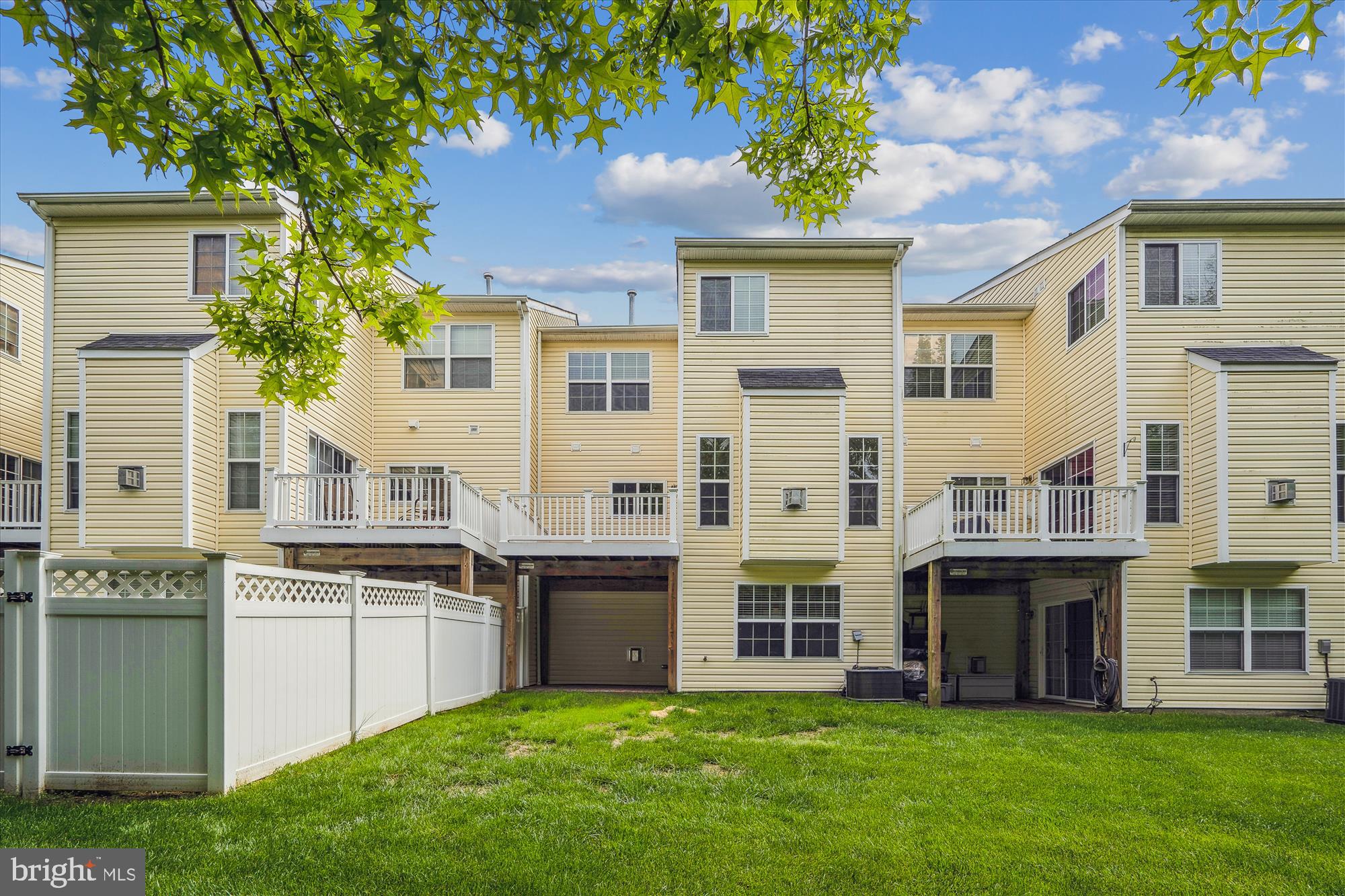 SOUTH RIVER COLONY - Residential Lease