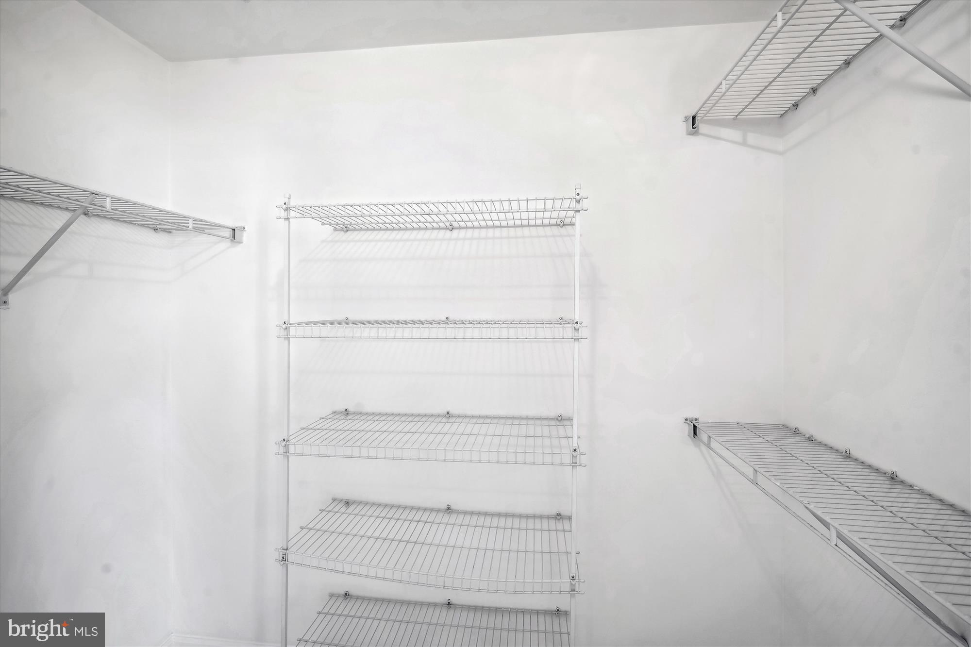 SOUTH RIVER COLONY - Residential Lease