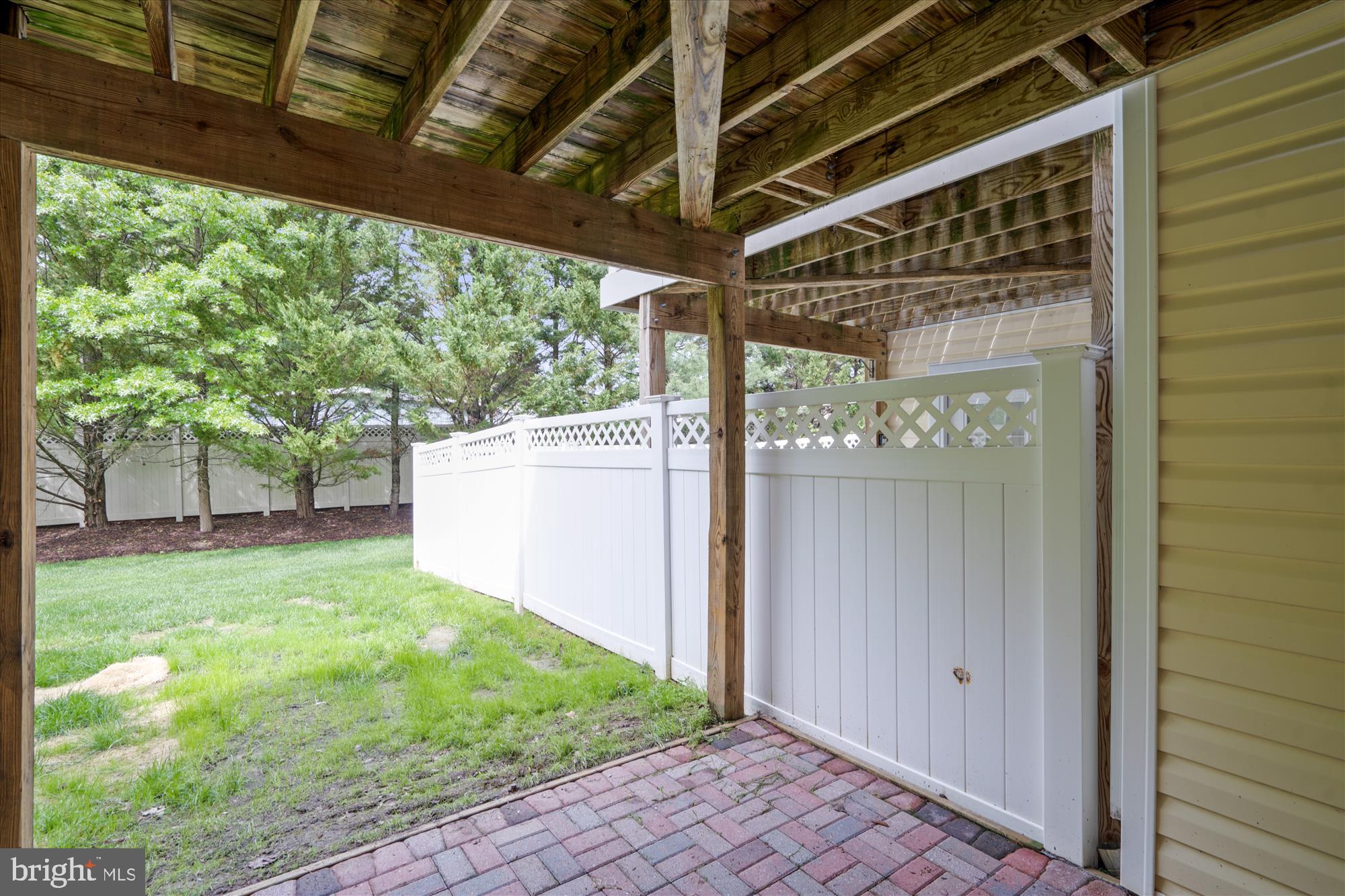 SOUTH RIVER COLONY - Residential Lease