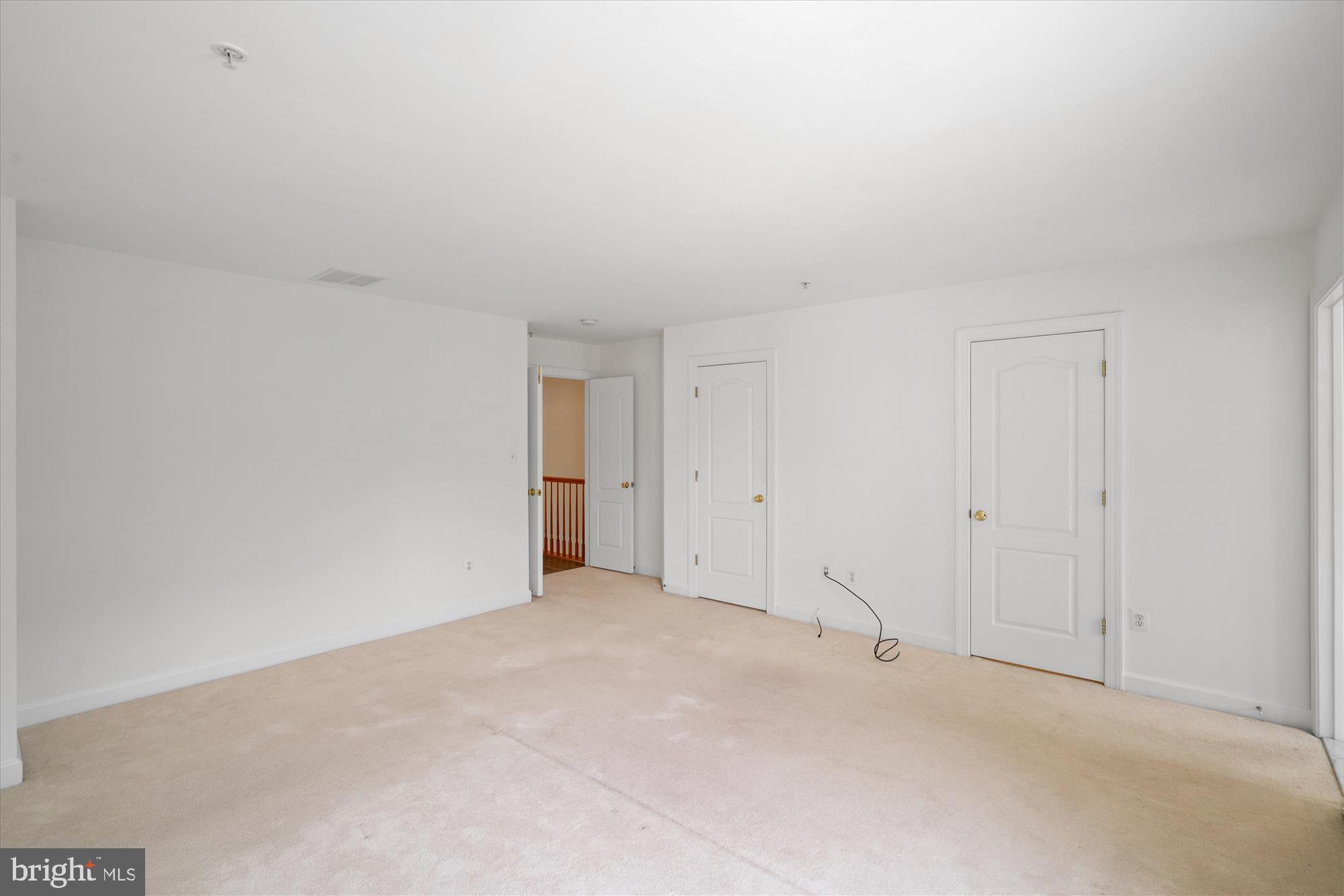 SOUTH RIVER COLONY - Residential Lease