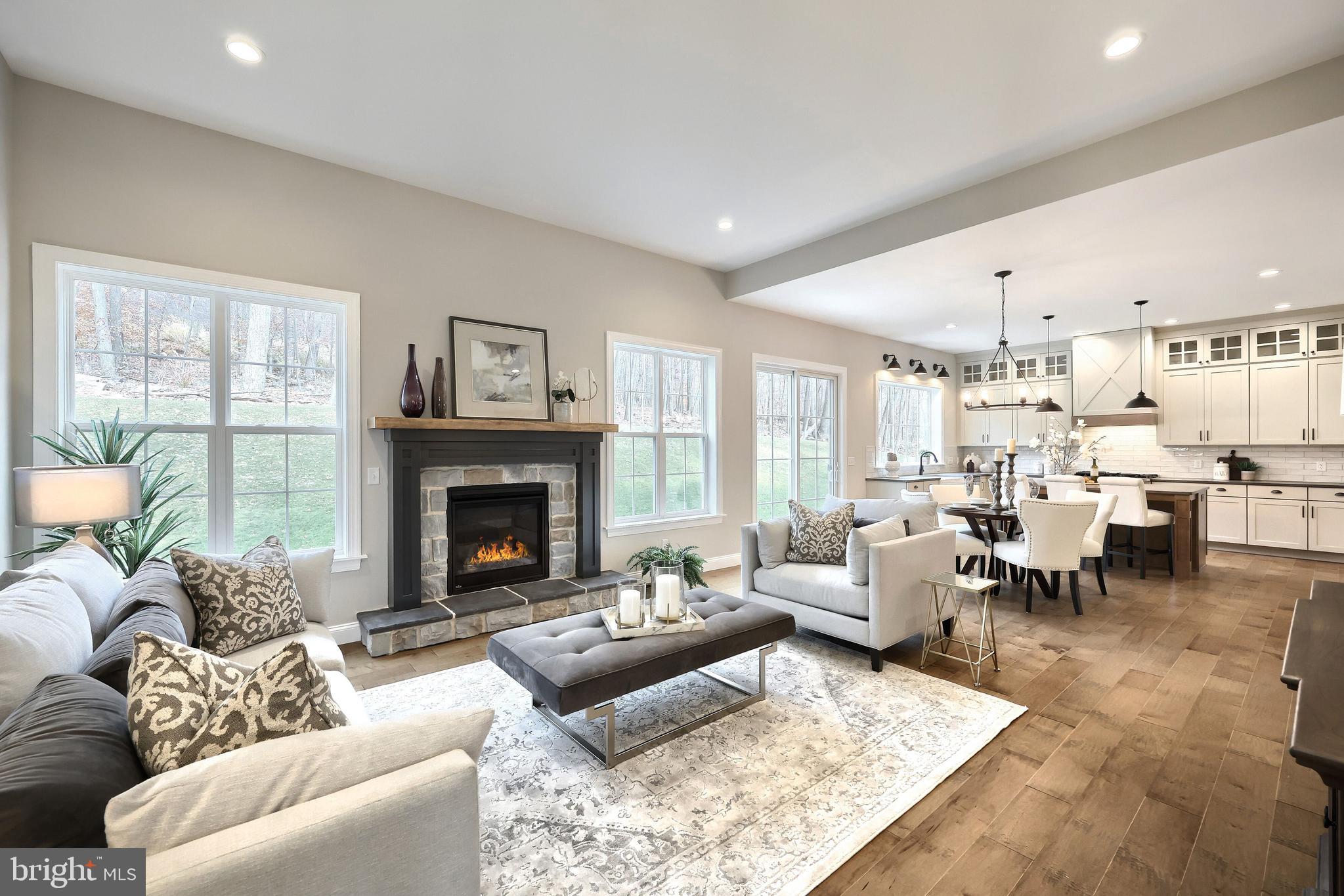 MOUNTAINDALE - Residential