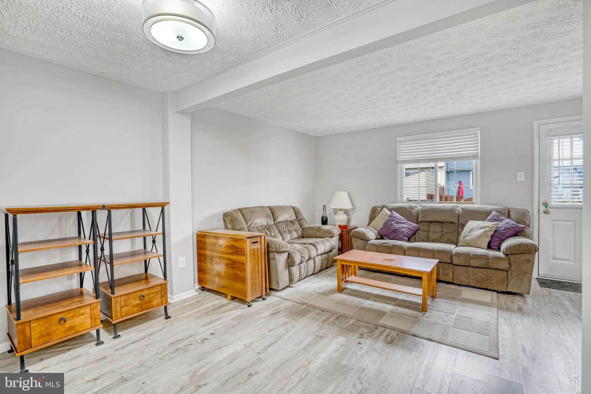 NEWINGTON FOREST - Residential