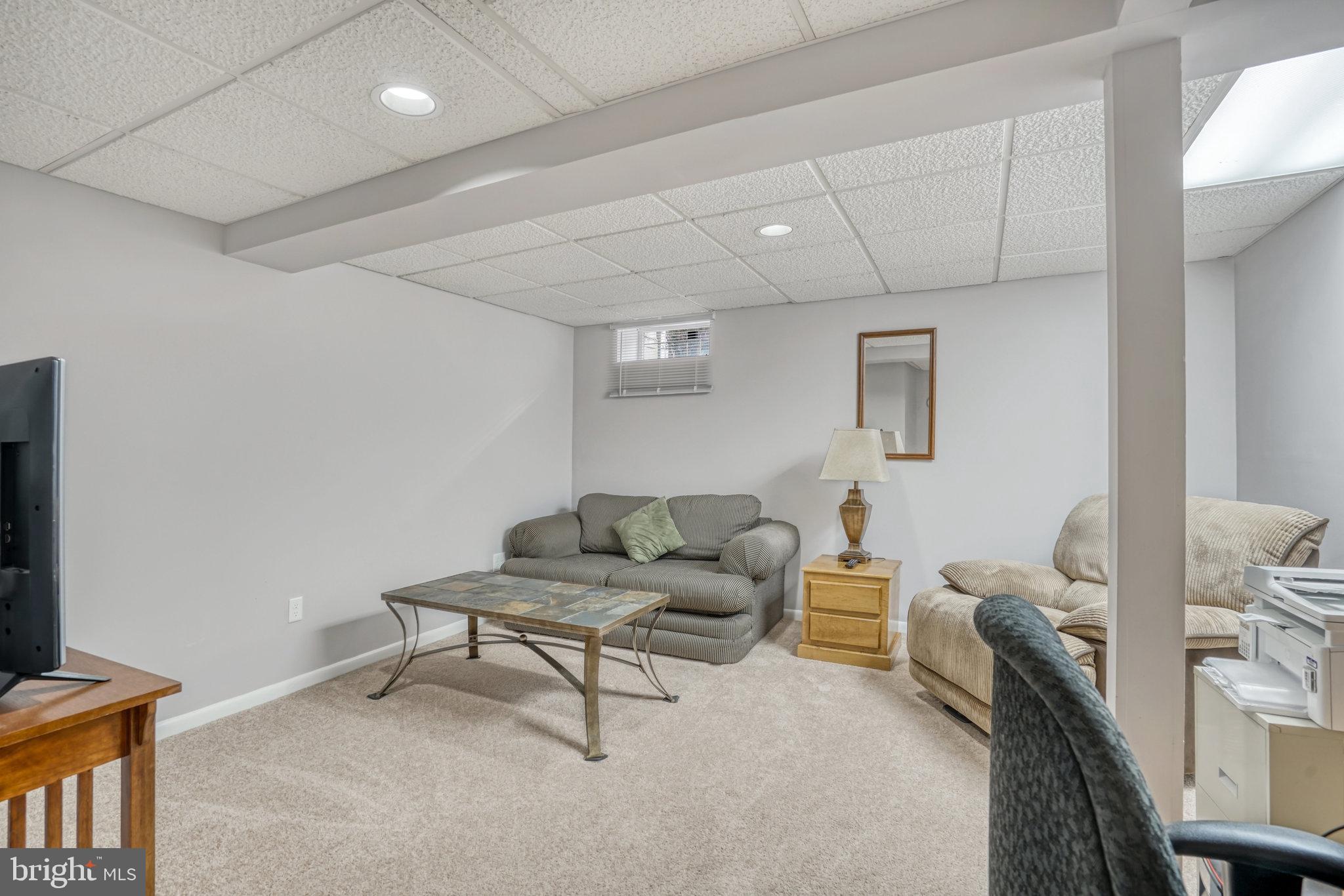 NEWINGTON FOREST - Residential