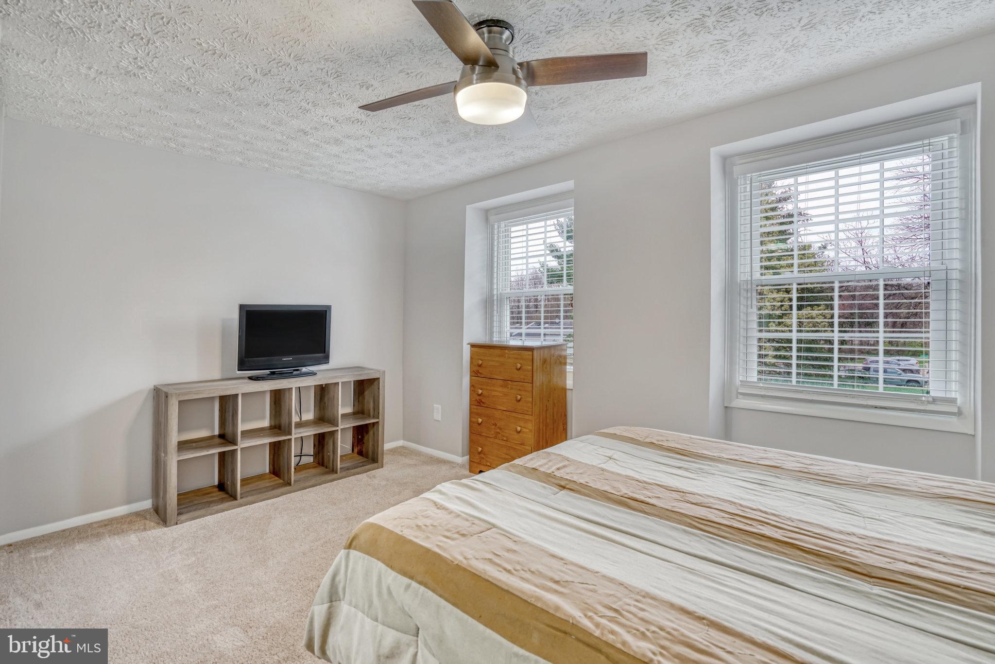 NEWINGTON FOREST - Residential