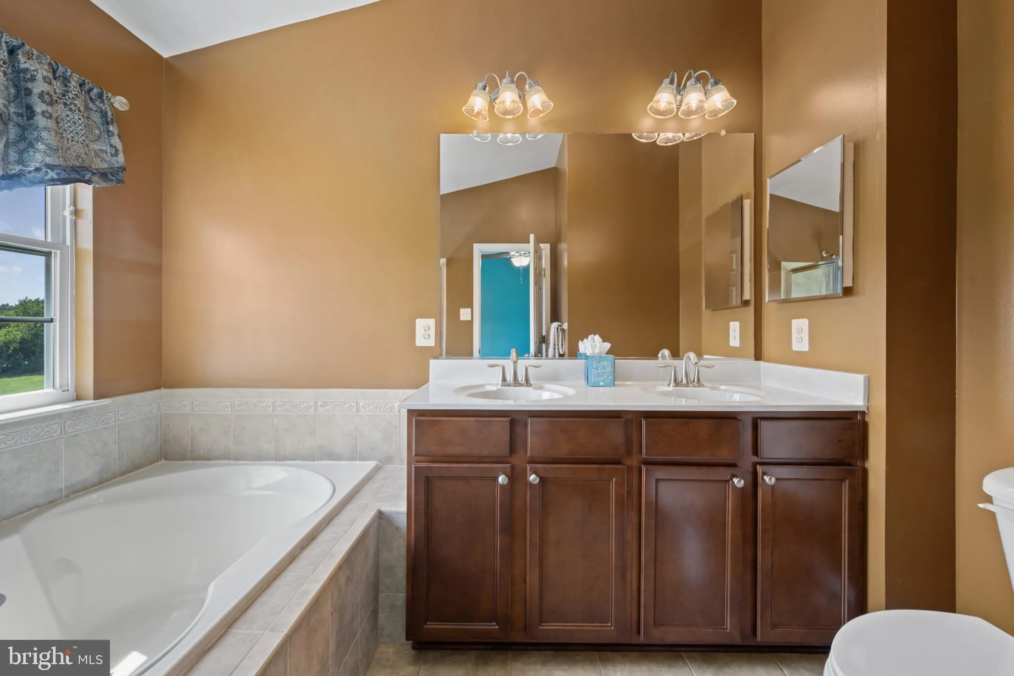 Reisterstown, Maryland 21136, United States, 3 Bedrooms Bedrooms, ,4 BathroomsBathrooms,Residential,Active,173019