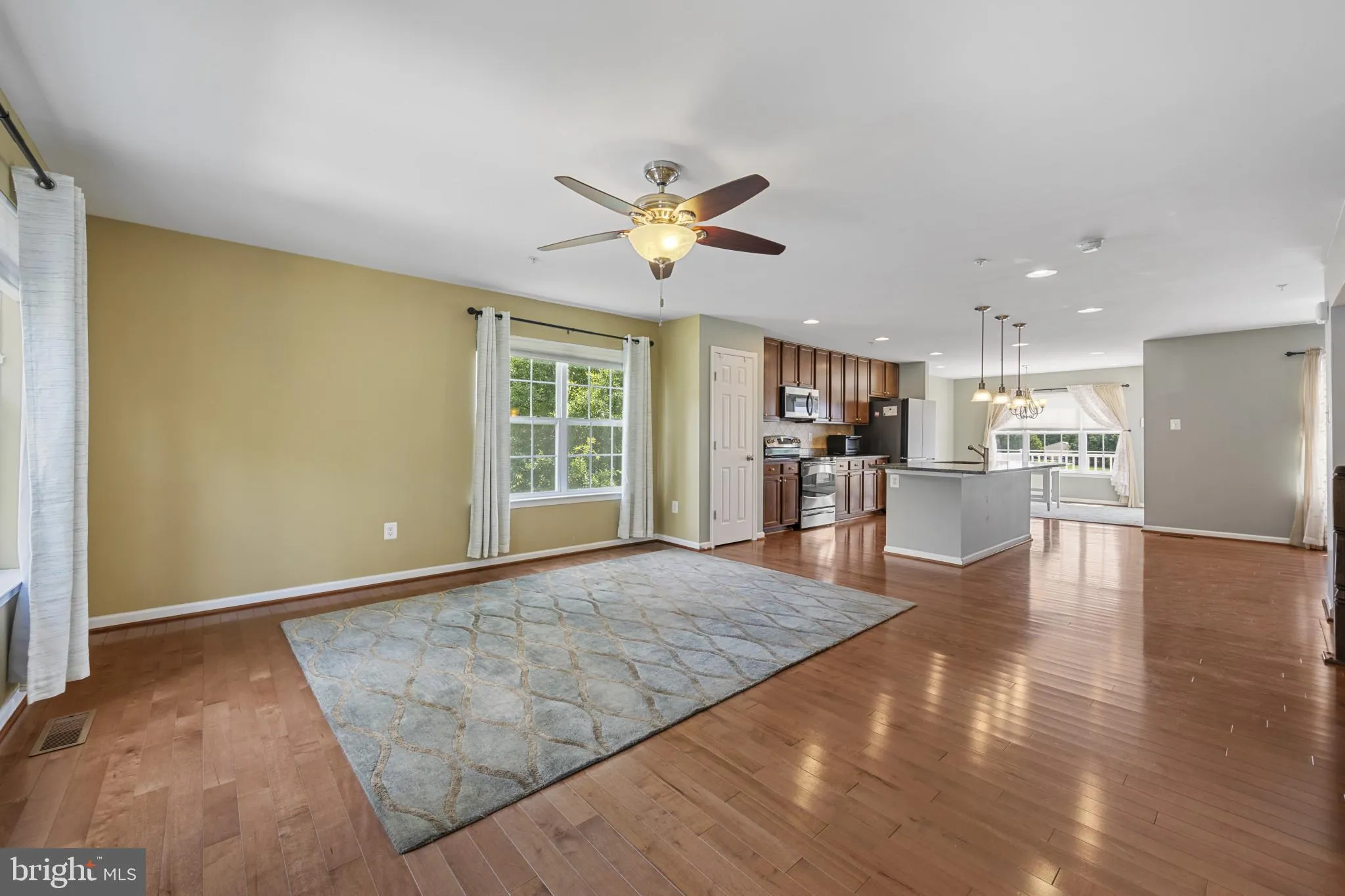 Reisterstown, Maryland 21136, United States, 3 Bedrooms Bedrooms, ,4 BathroomsBathrooms,Residential,Active,173019