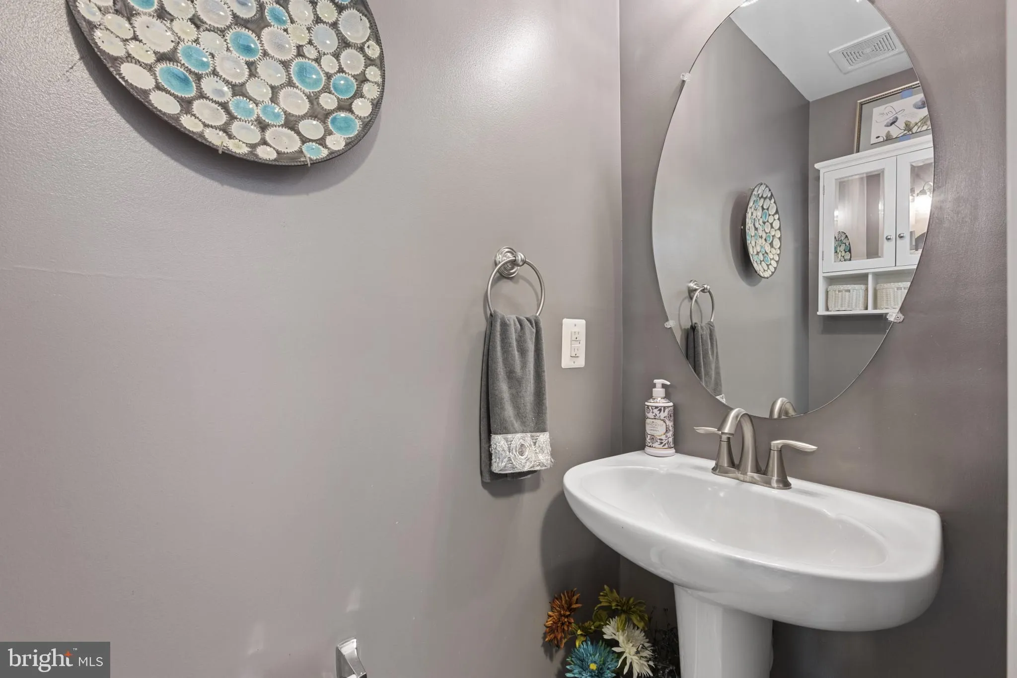 Reisterstown, Maryland 21136, United States, 3 Bedrooms Bedrooms, ,4 BathroomsBathrooms,Residential,Active,173019