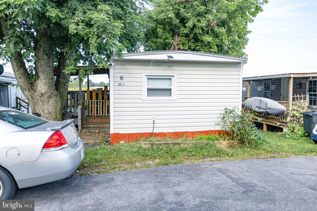 Photo of 8 Kraft Lane, THOMASVILLE, PA 17364 (MLS # PAYK2091964)