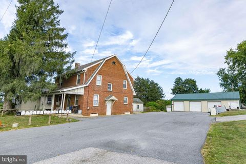 8 KRAFT LANE THOMASVILLE PA 17364