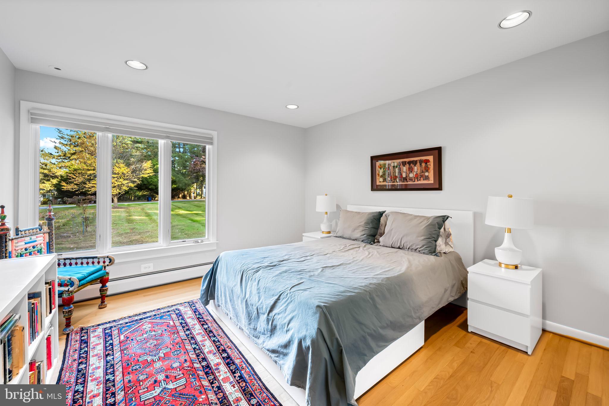 LUTHERVILLE - Residential