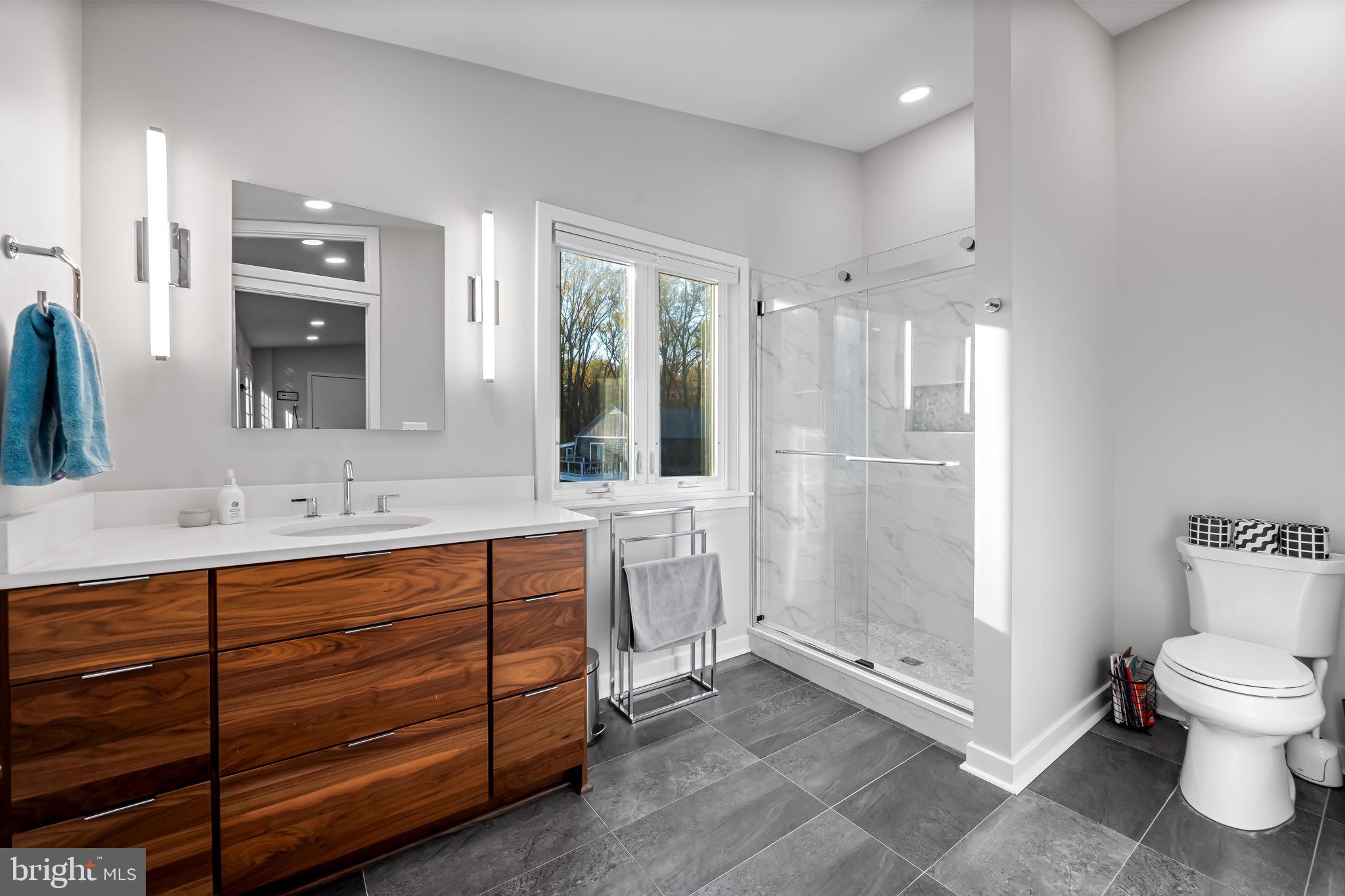 LUTHERVILLE - Residential