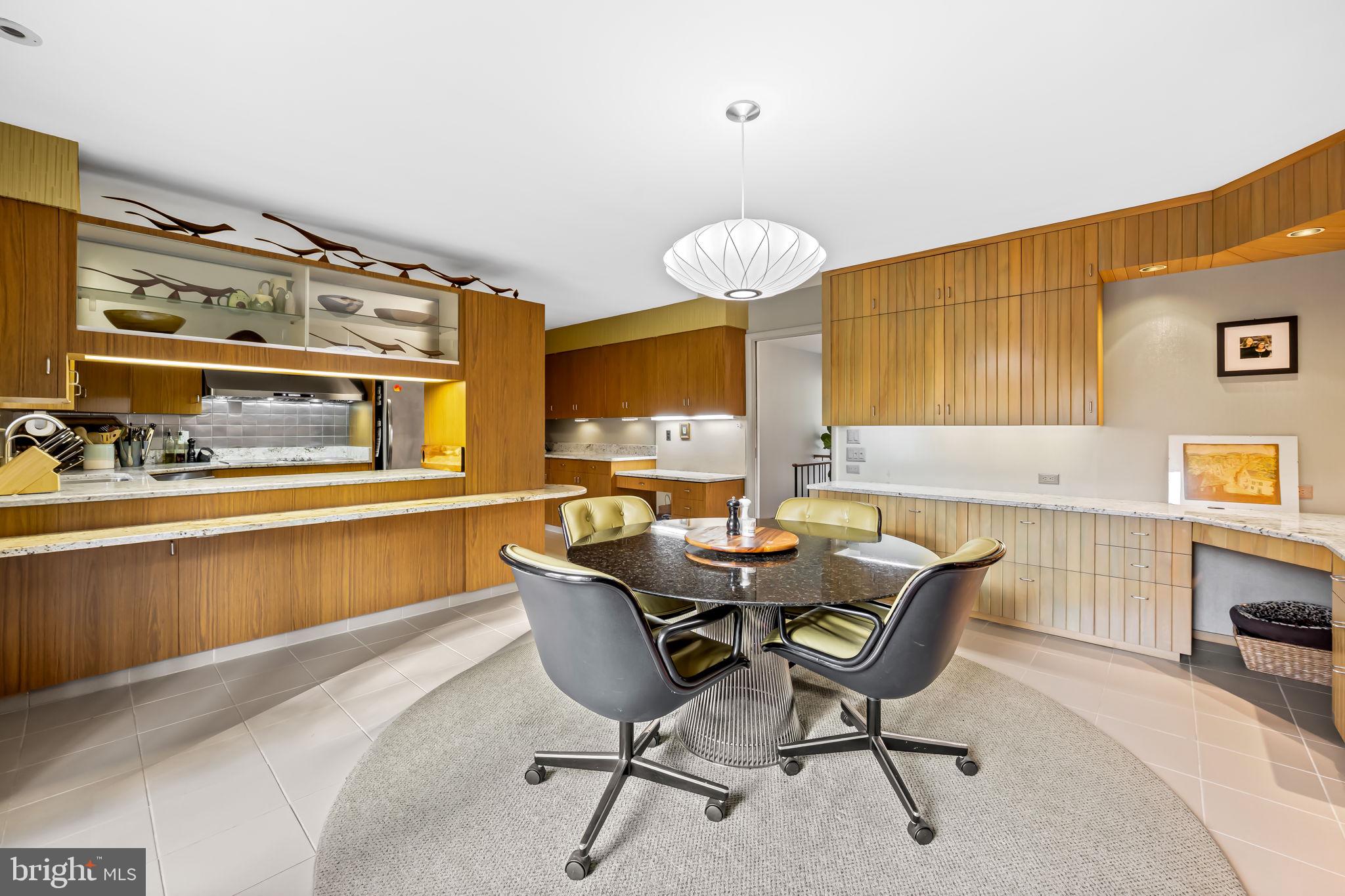 LUTHERVILLE - Residential