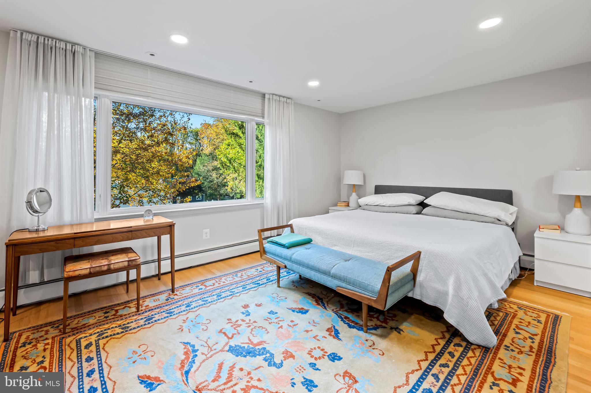 LUTHERVILLE - Residential