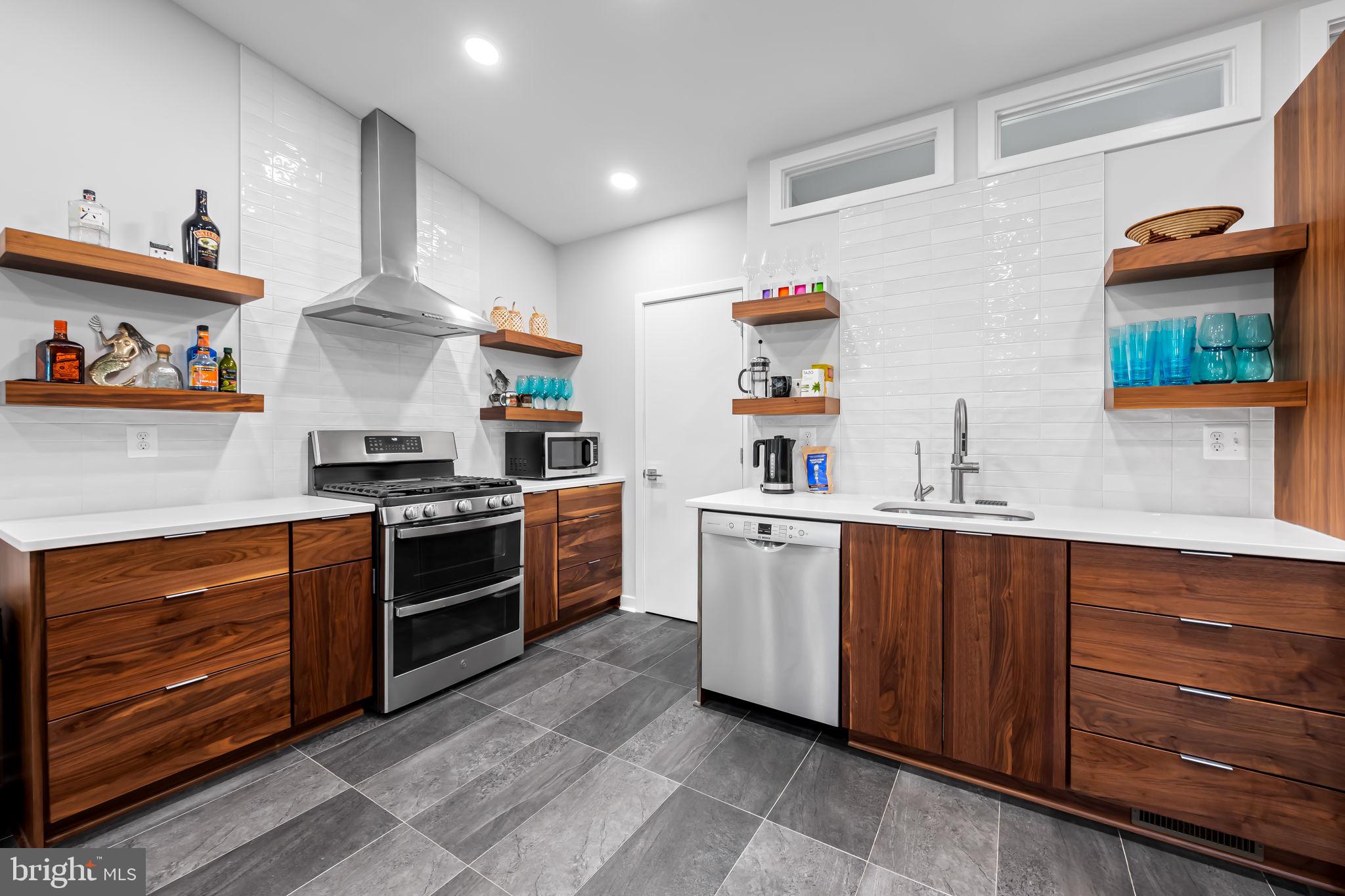 LUTHERVILLE - Residential