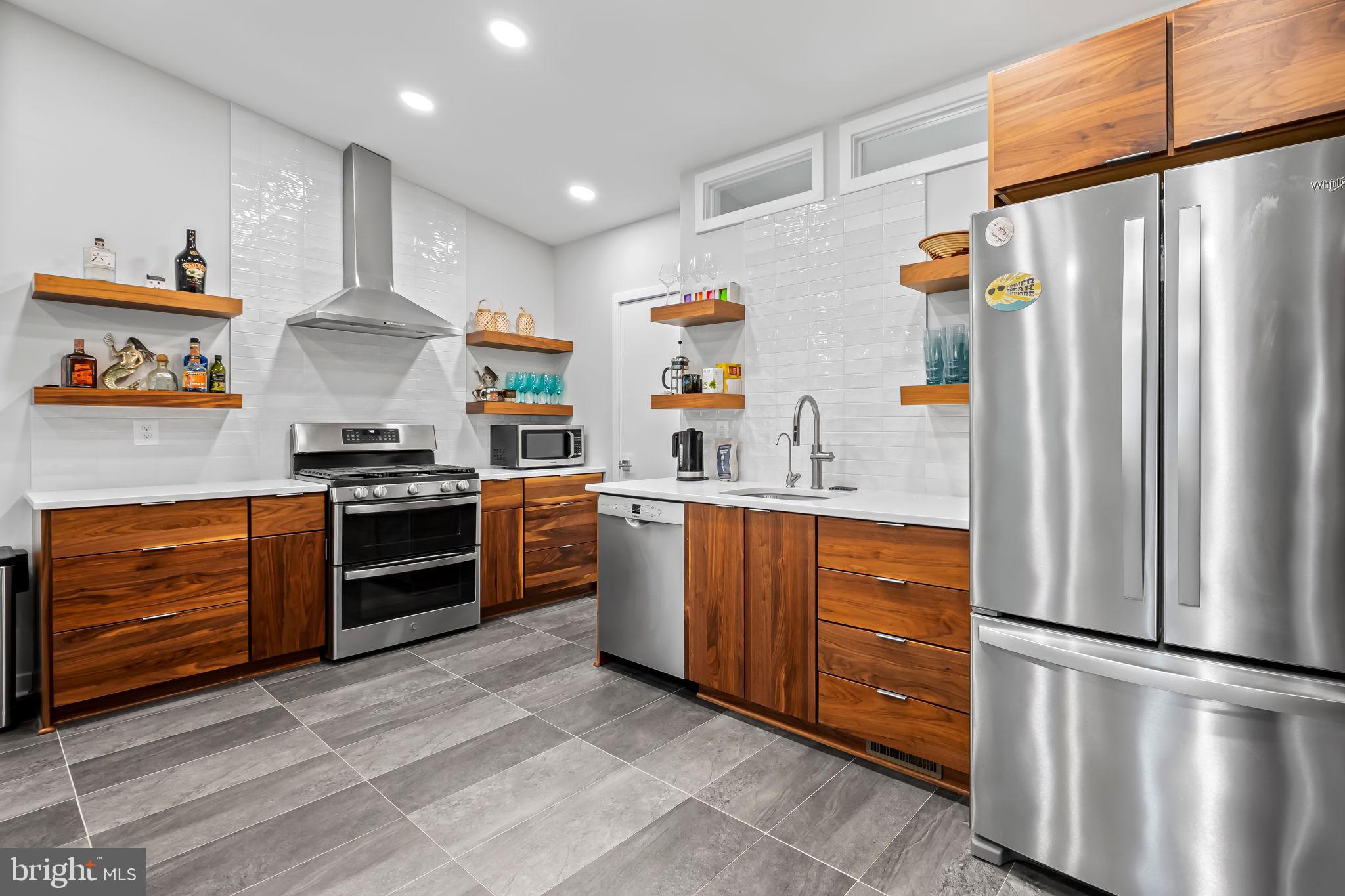 LUTHERVILLE - Residential